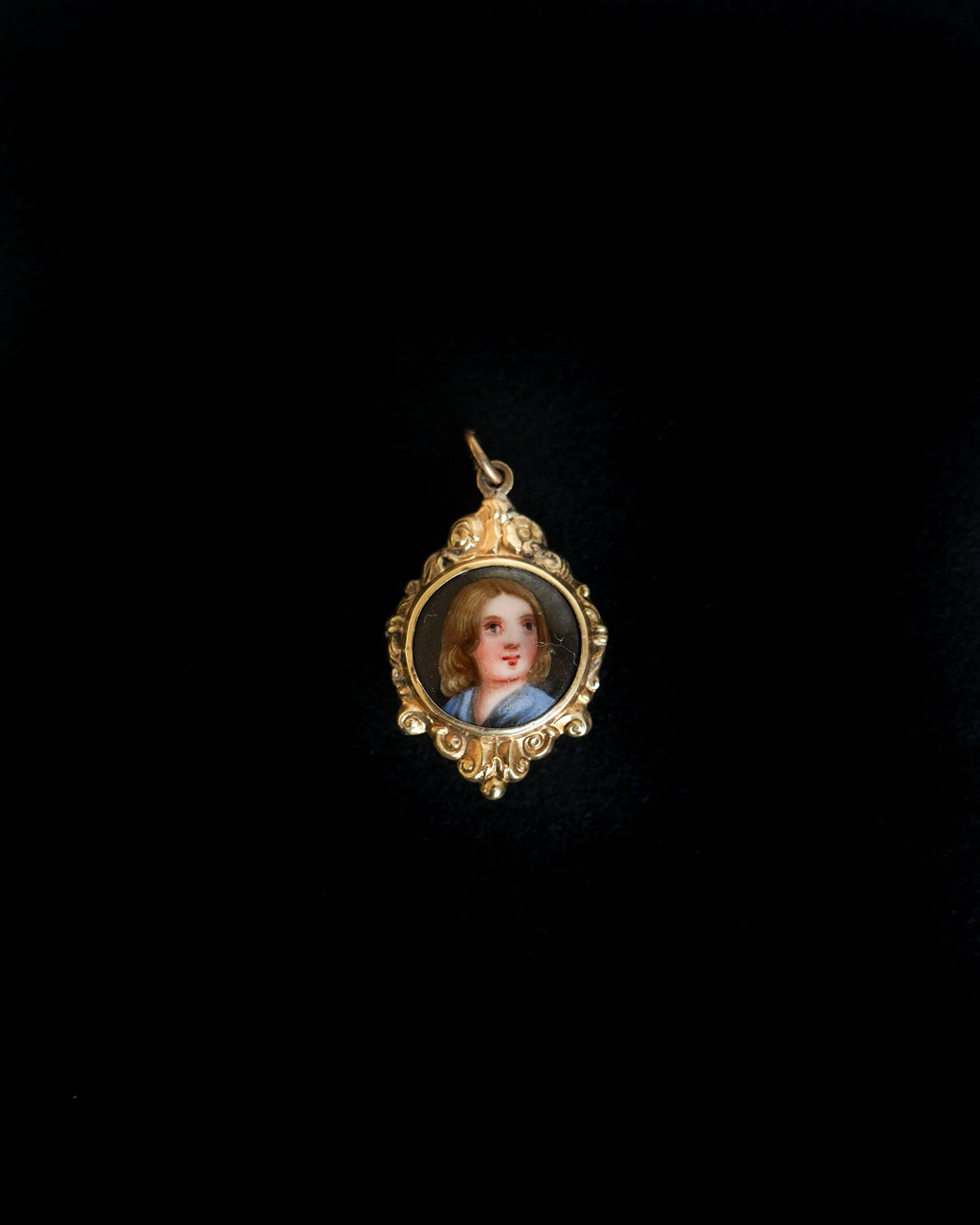 14k Victorian Portrait Charm