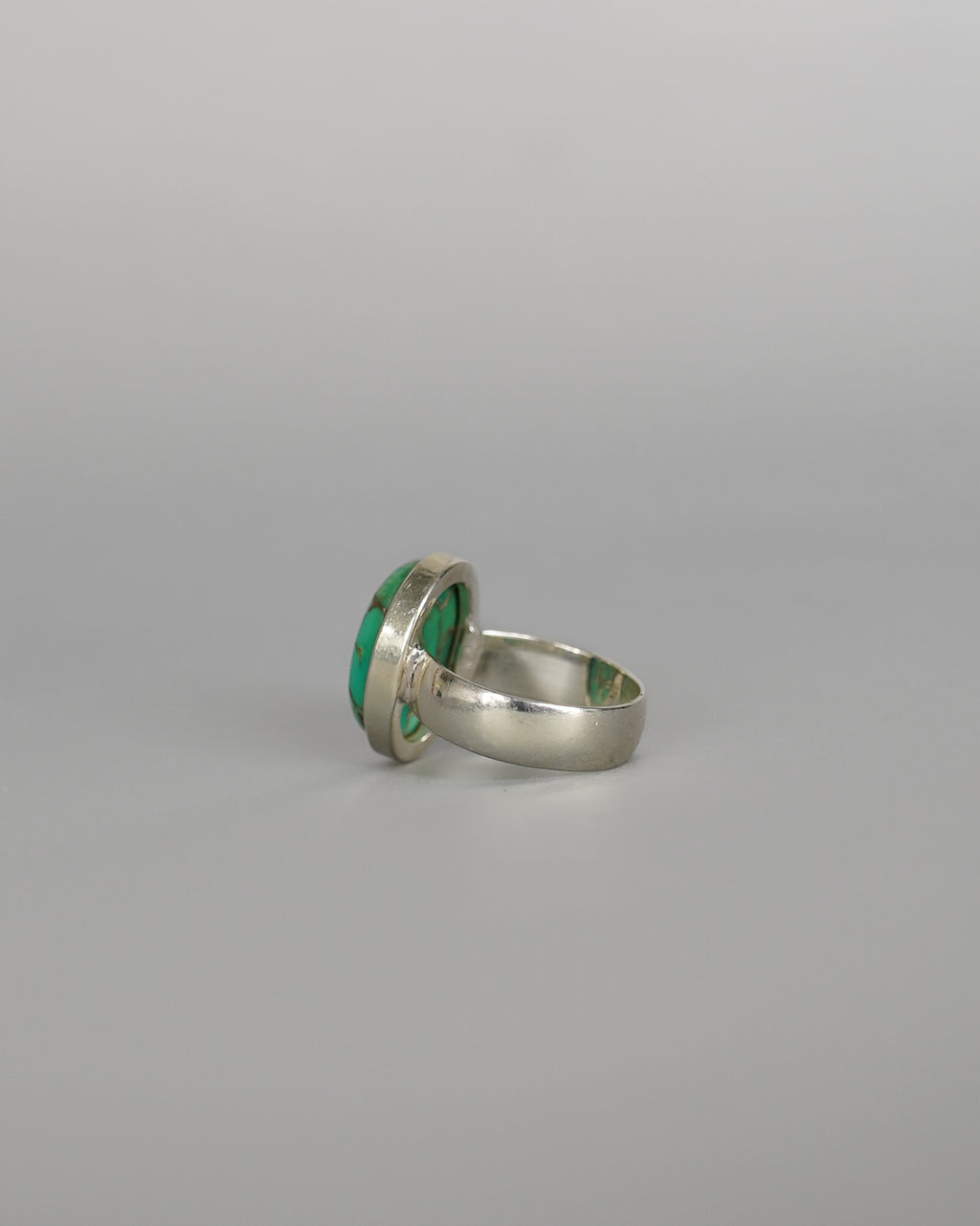 Natural Green Turquoise Ring (SVR25029)