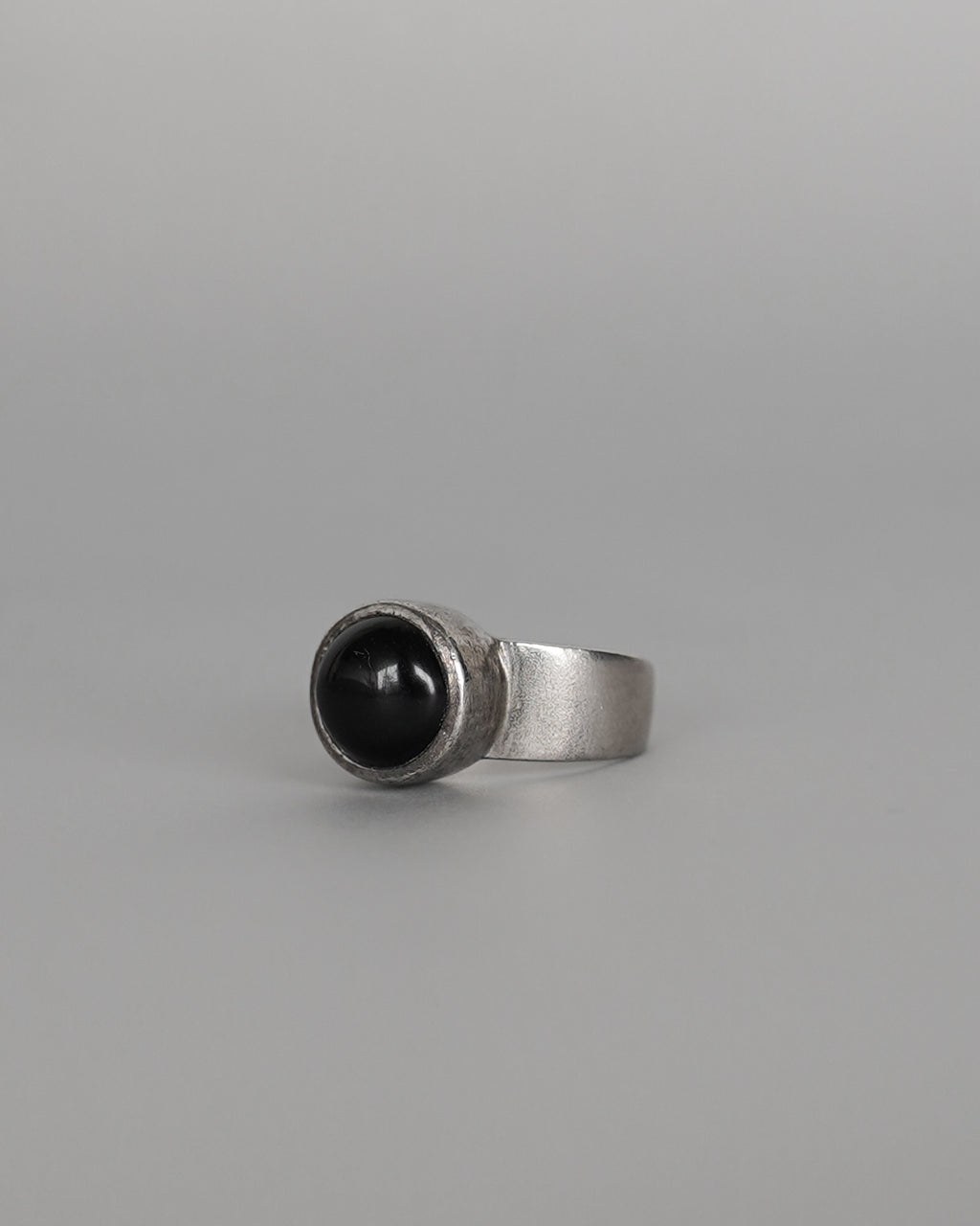 Onyx Silver Ring (SVR25030)