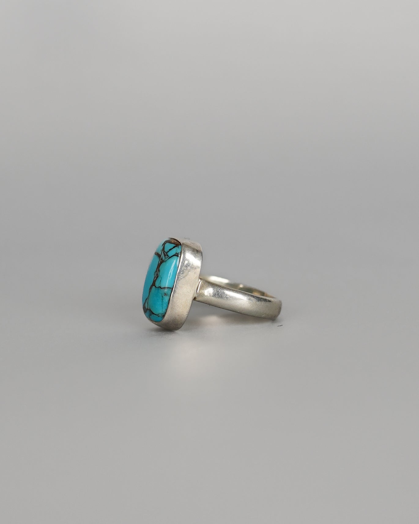 Minimal Turquoise Ring (SVR25031)