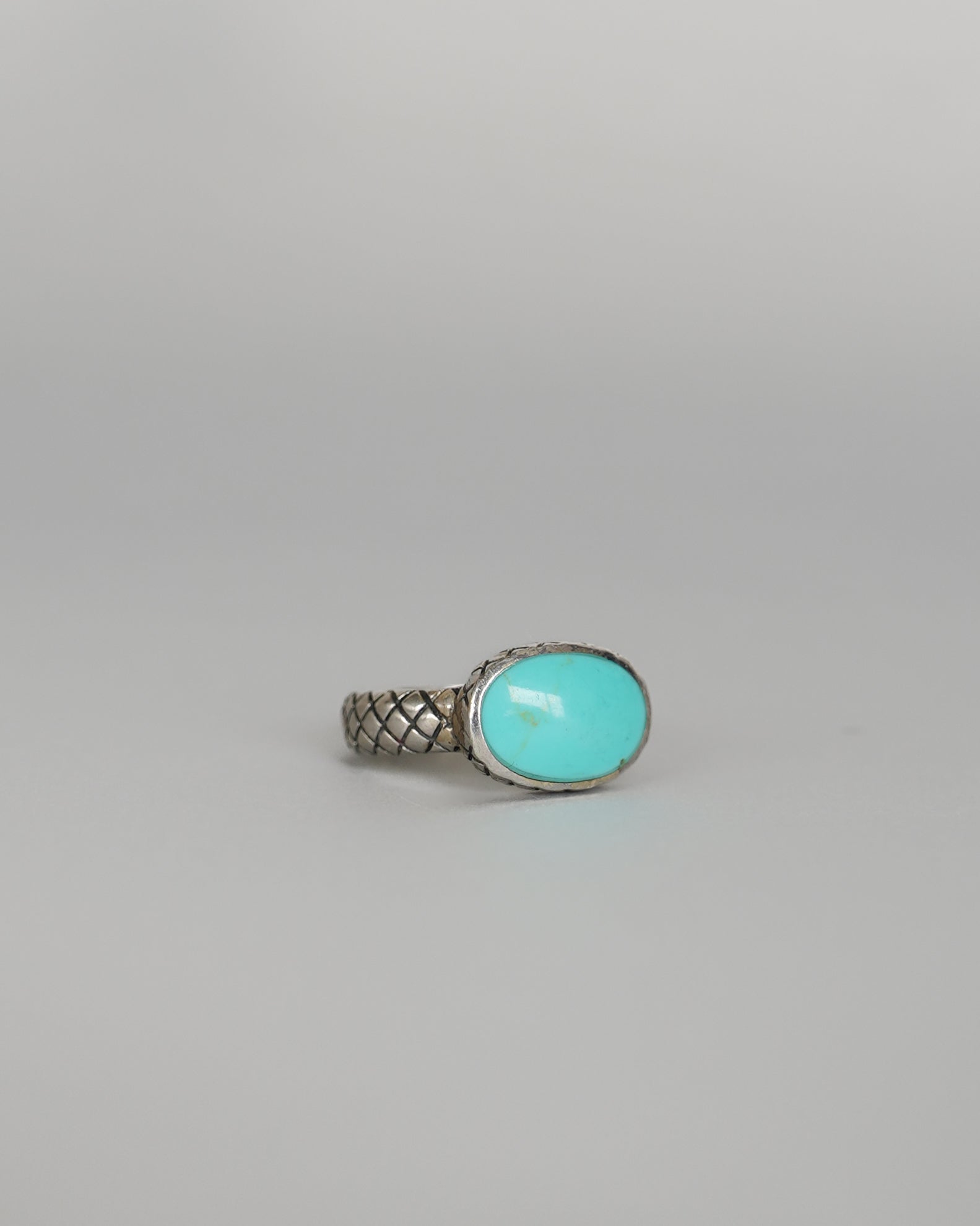 Oval Turquoise Ring (SVR25035)