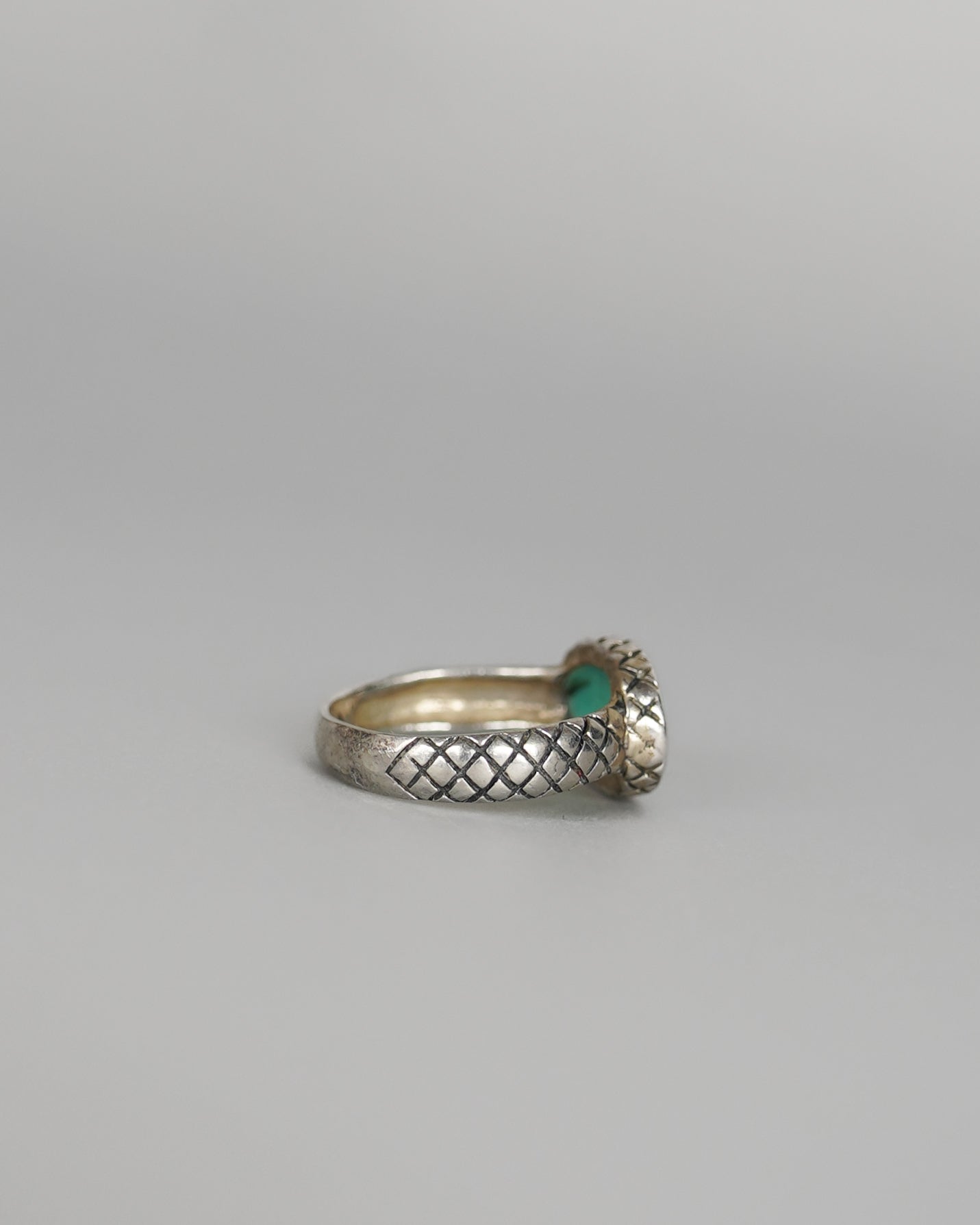 Oval Turquoise Ring (SVR25035)