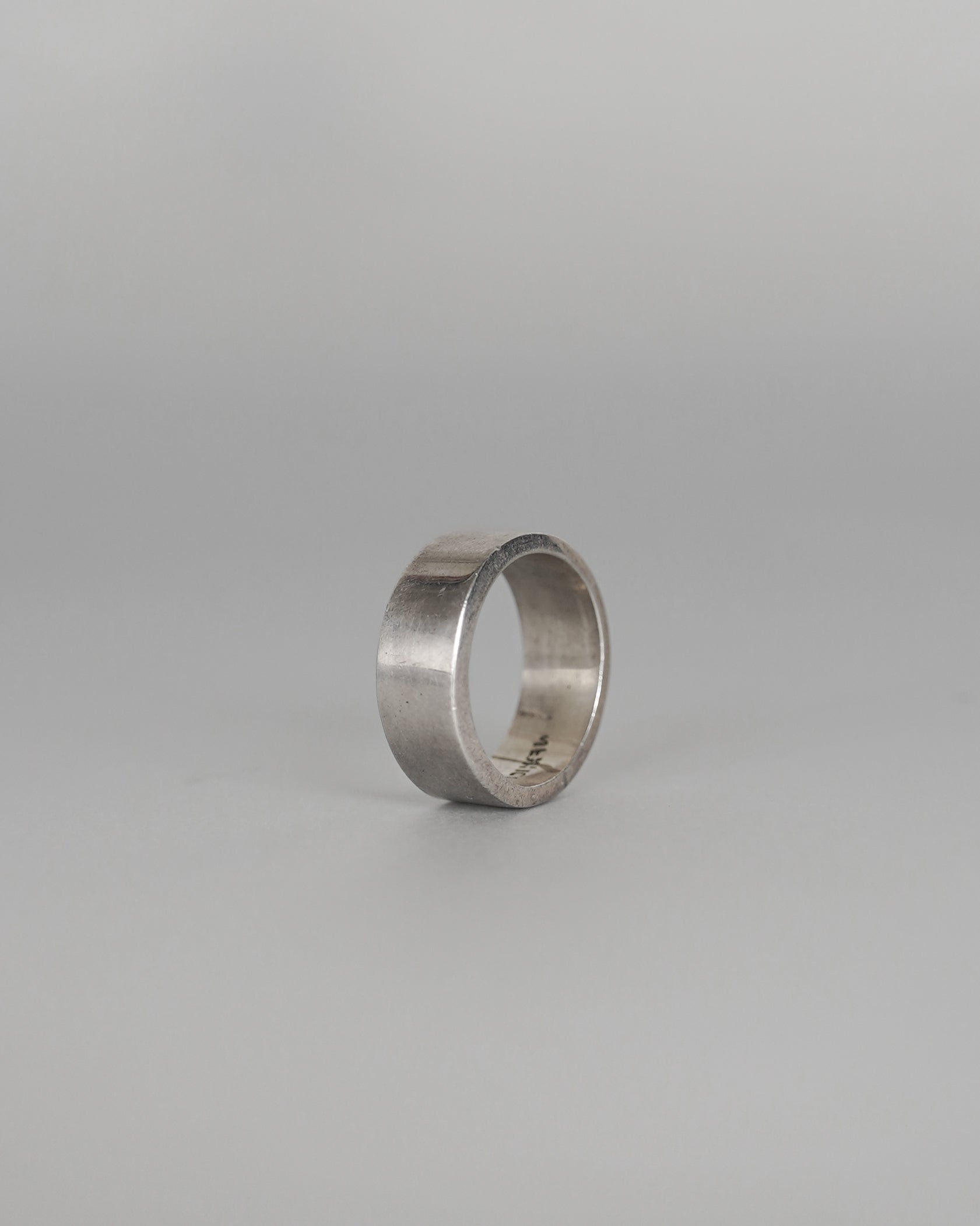 Flat Band Ring (SVR-25036)