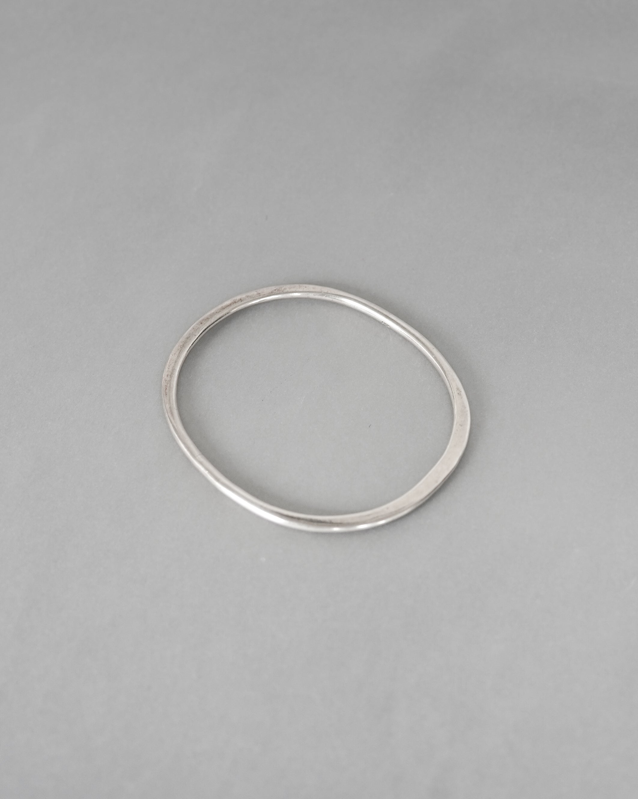 Thin Silver Bangle (SVBL25022-2)