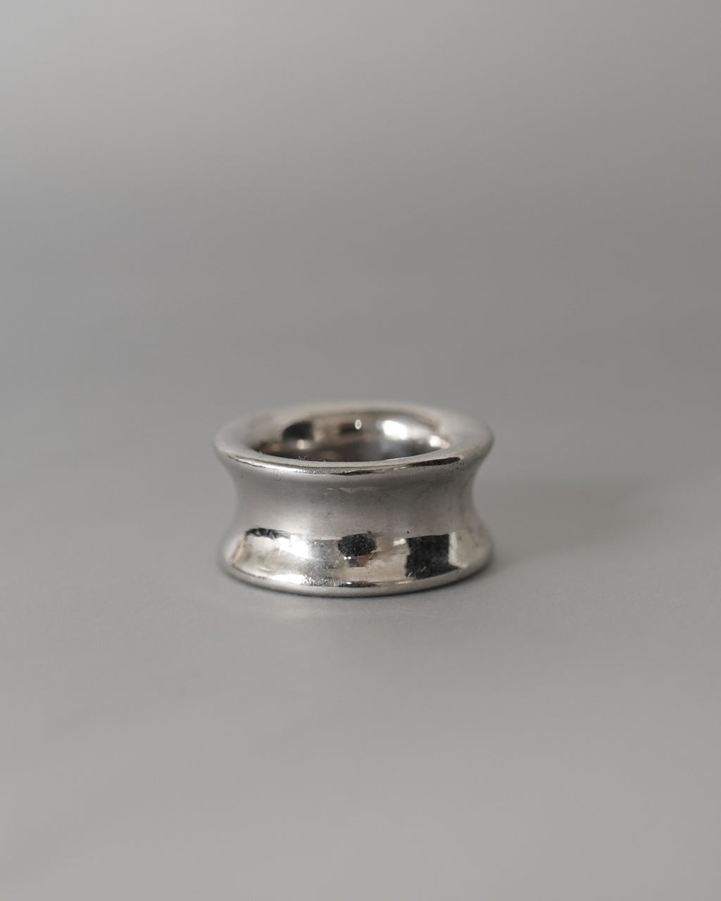 Deep Concave Band Ring (SVR-25027)