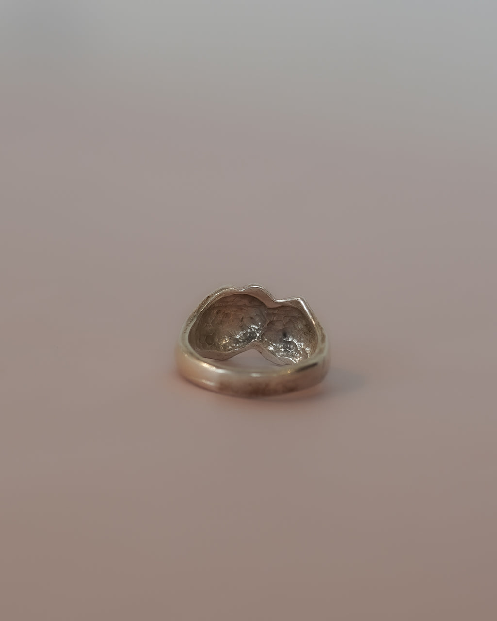 Molten Silhouette Ring (SVR25018)