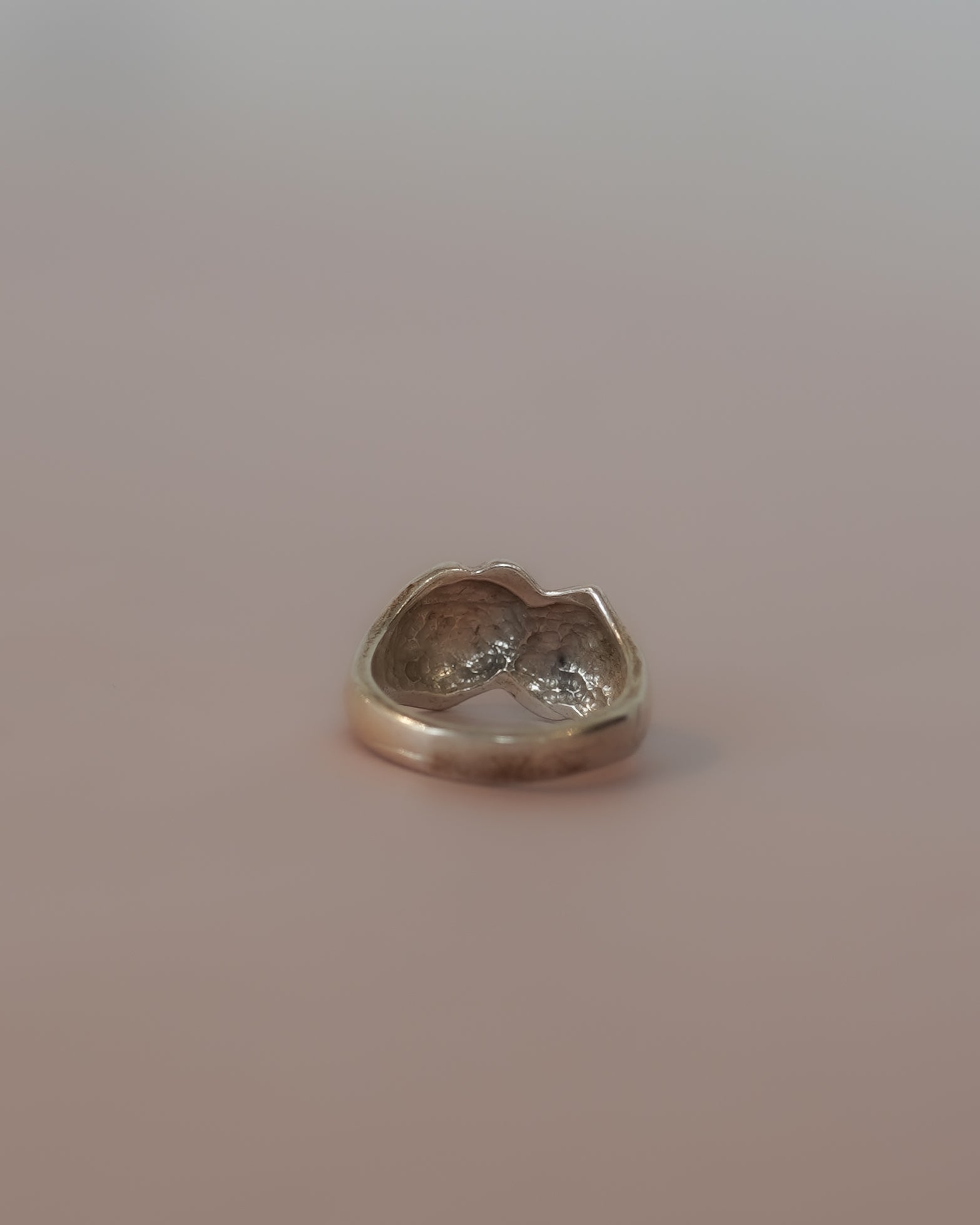 Molten Silhouette Ring (SVR25018)