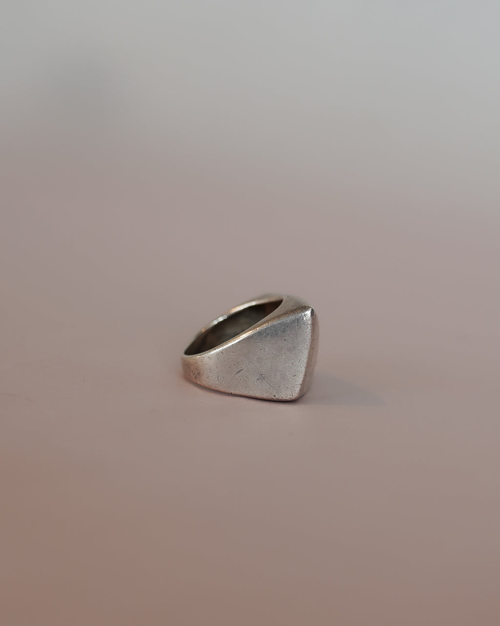 Geometric Block Ring (SVR25020)