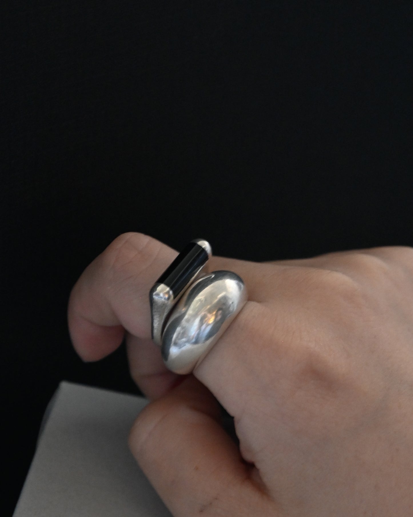 Black Onyx Sterling Silver Ring - 11号