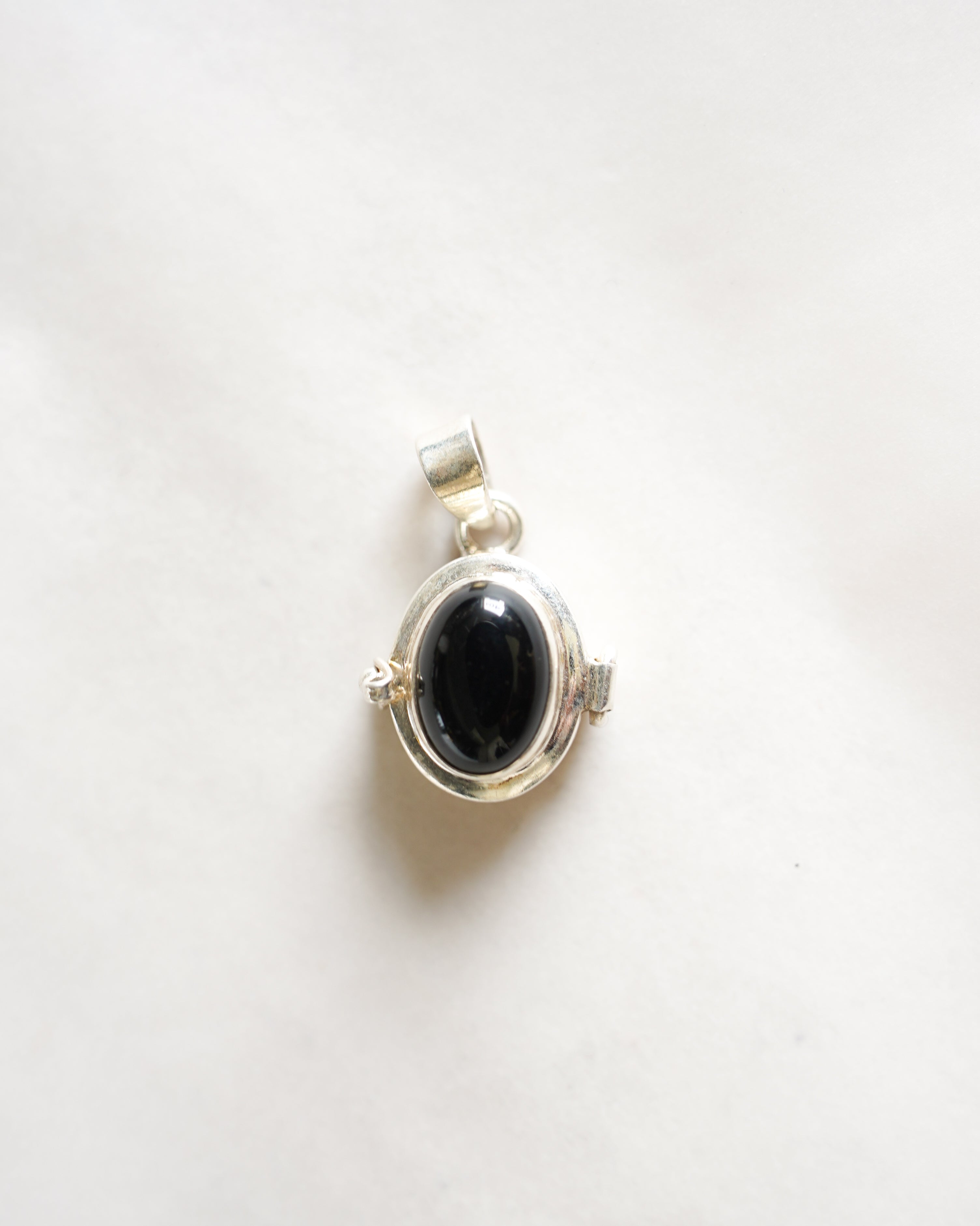 Stone Stone Charm Charm (SVNL-26003-3)