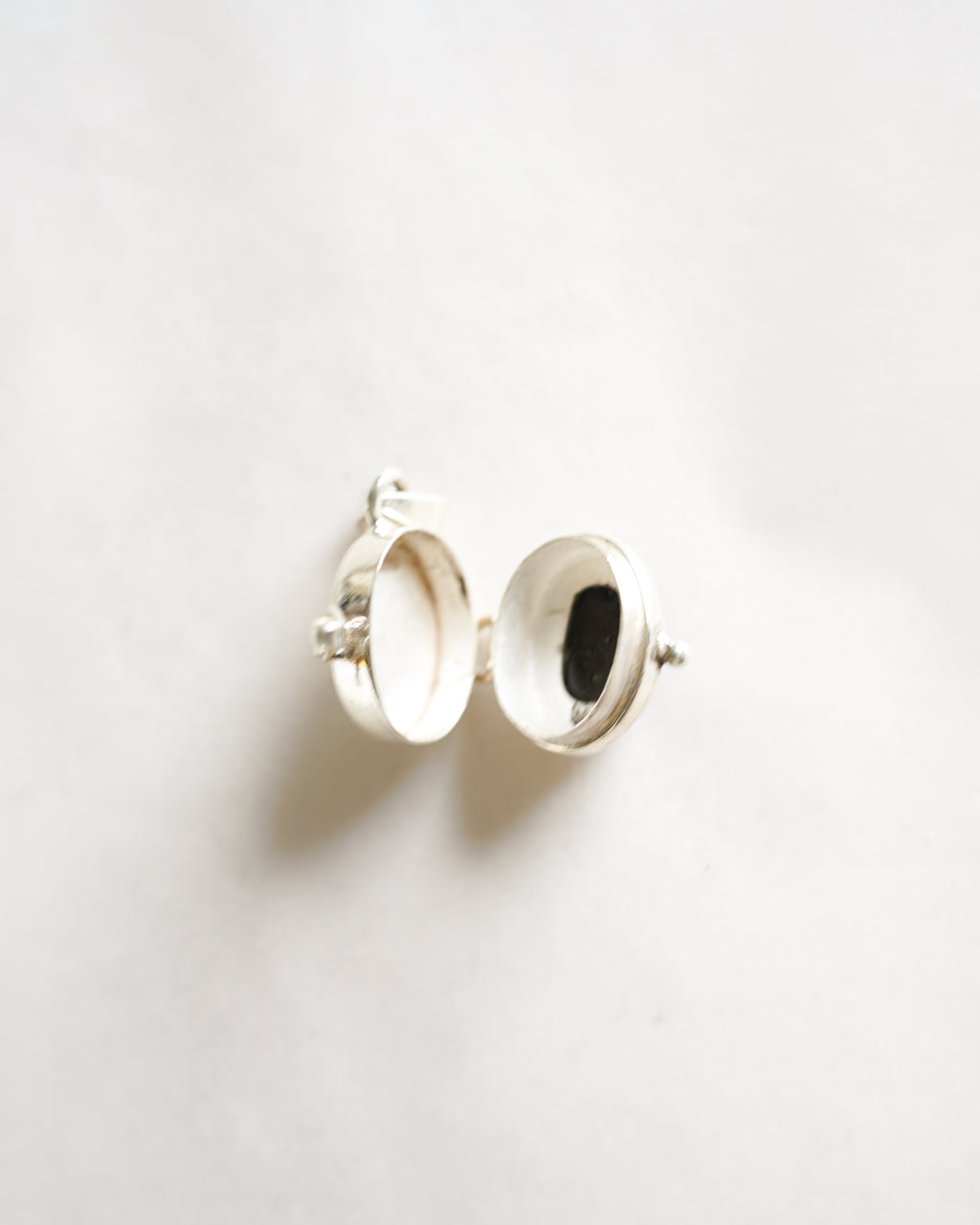 Stone Stone Charm Charm (SVNL-26003-3)