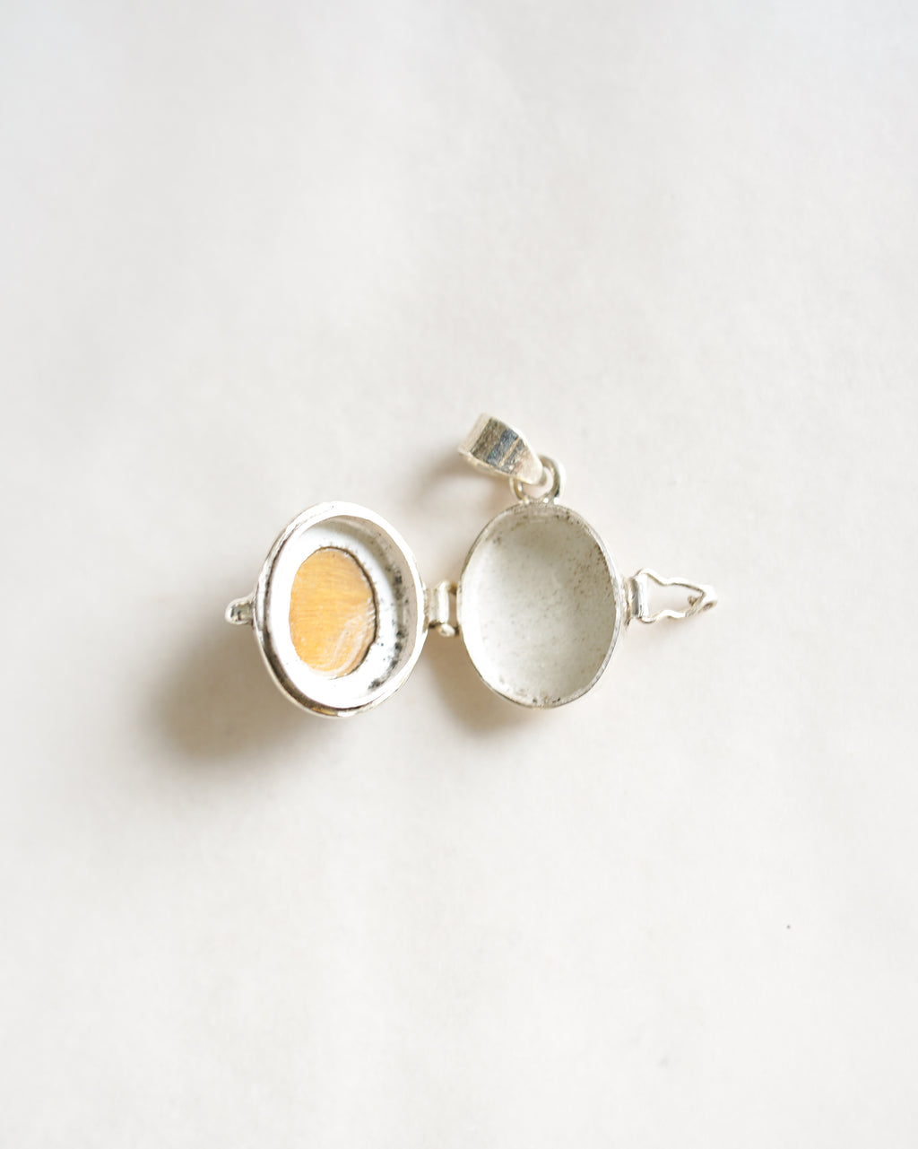 Stone Silver Charm (SVNL-26002-1)