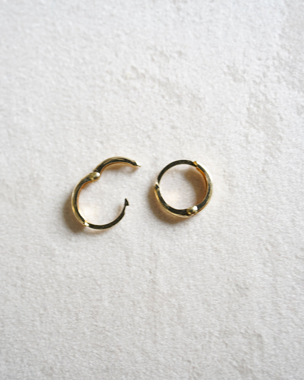 14K Gold Hoops (GDE-25007)