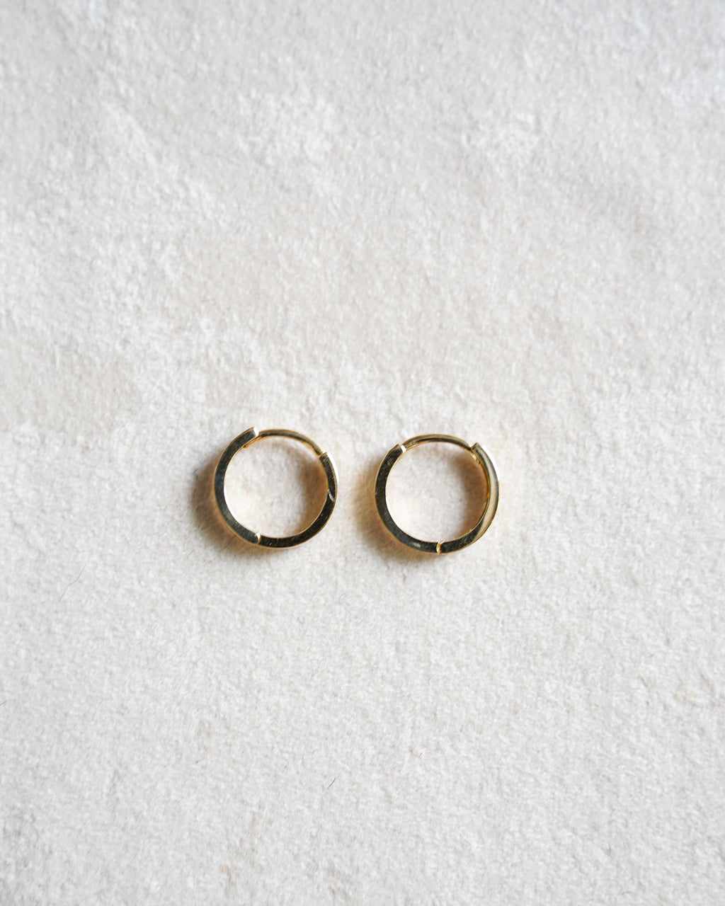 14K Gold Hoops (GDE-25011)
