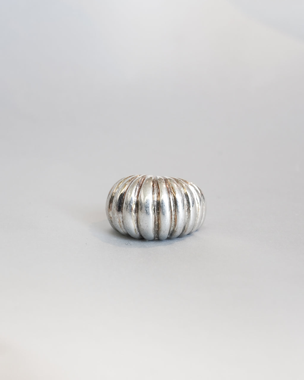 Silver Ribbed Dome Ring (SVR-26028)
