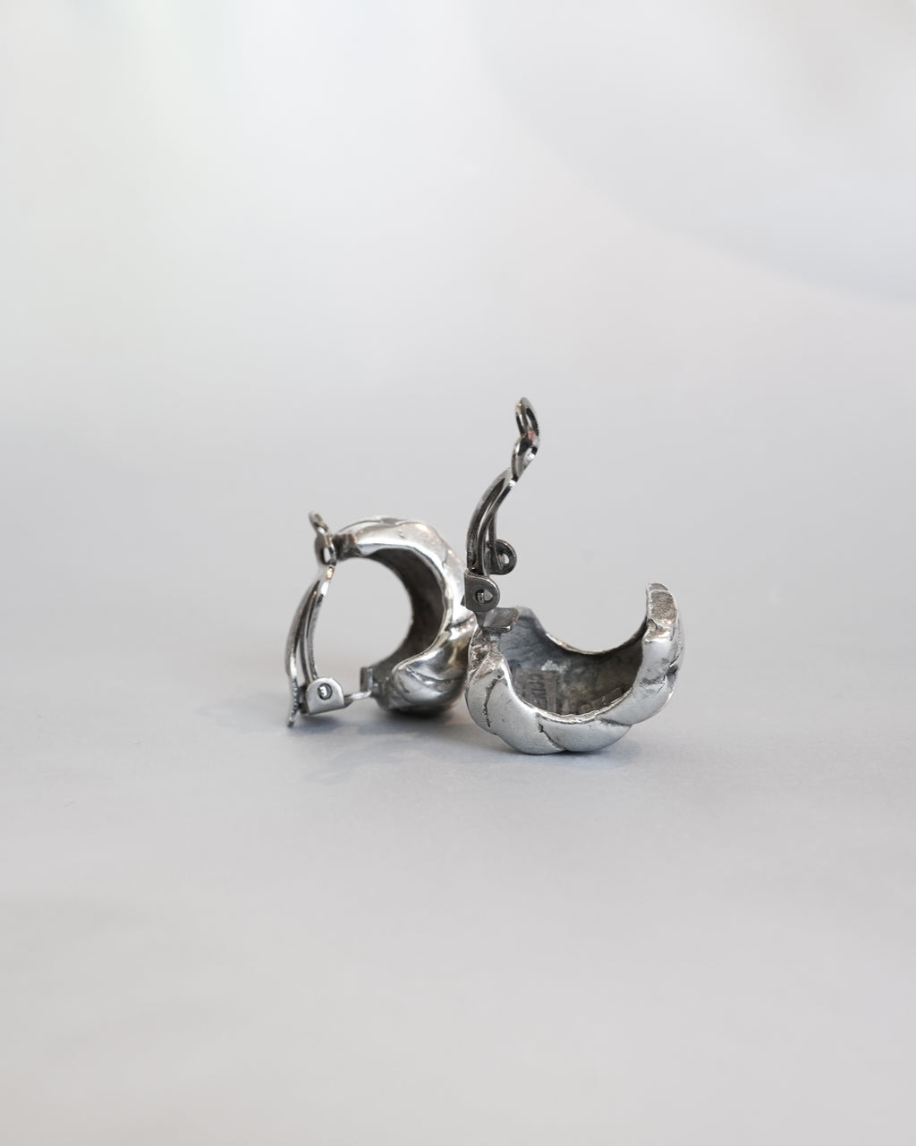 Woven Clip-On Silver Earrings (SVE-26005)