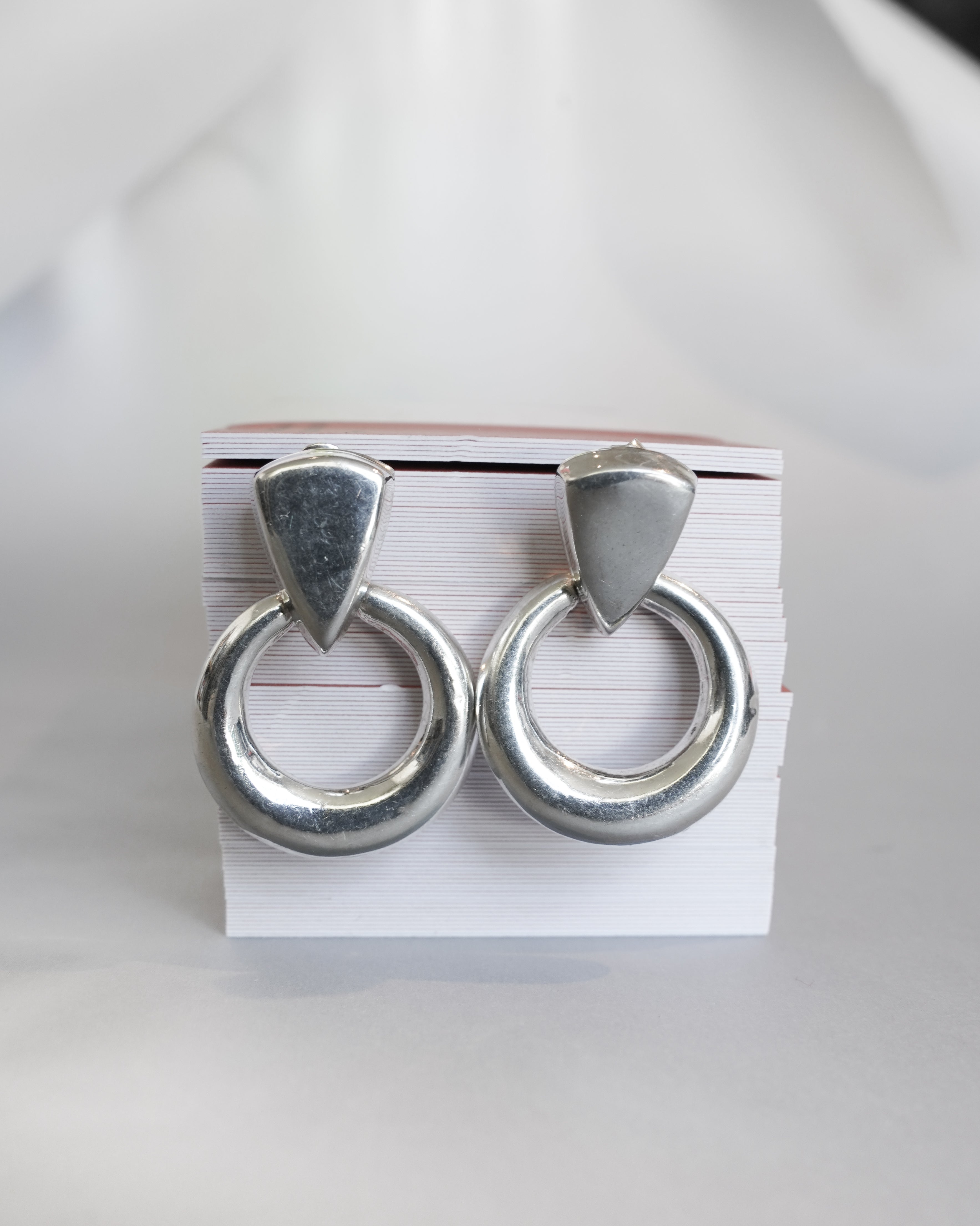 Silver Shield Hoop Earrings (SVE-26009)