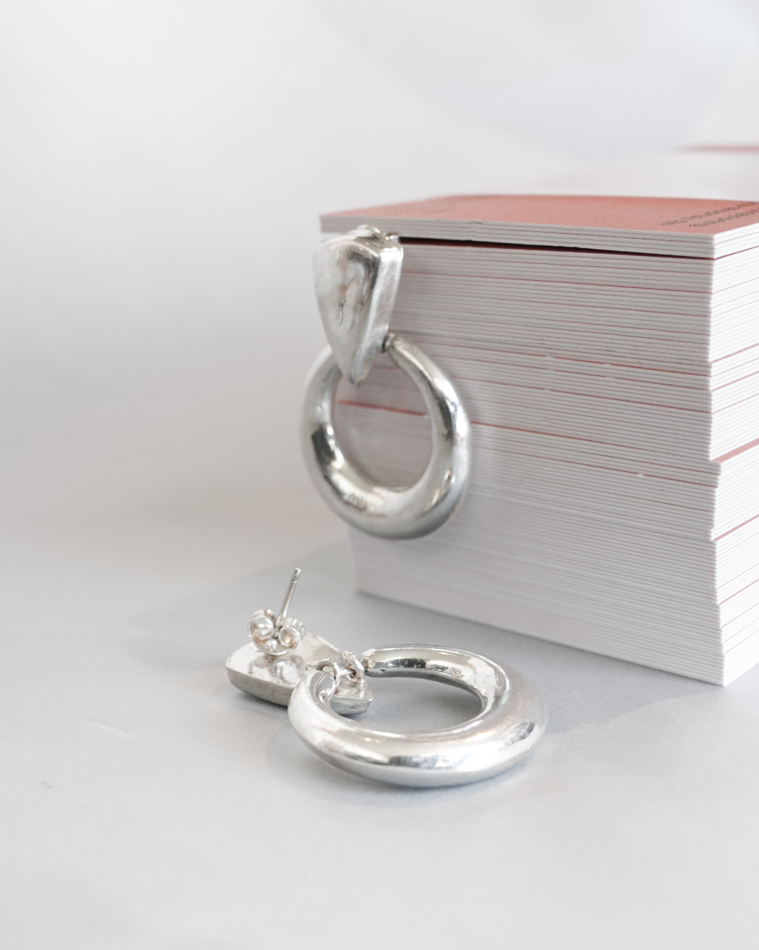 Silver Shield Hoop Earrings (SVE-26009)