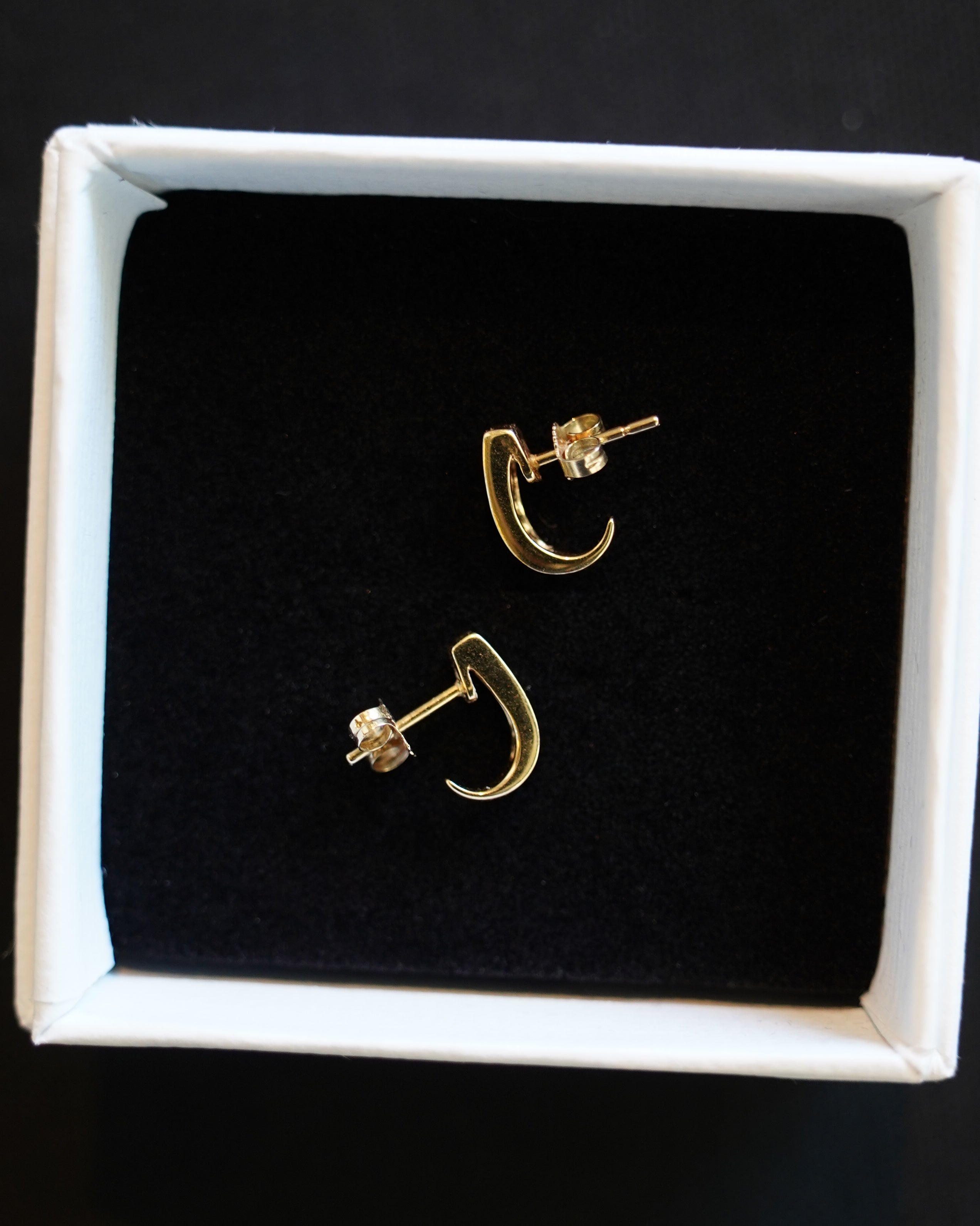 14K Gold Earrings w/ Natural Dia (GDE-25002)