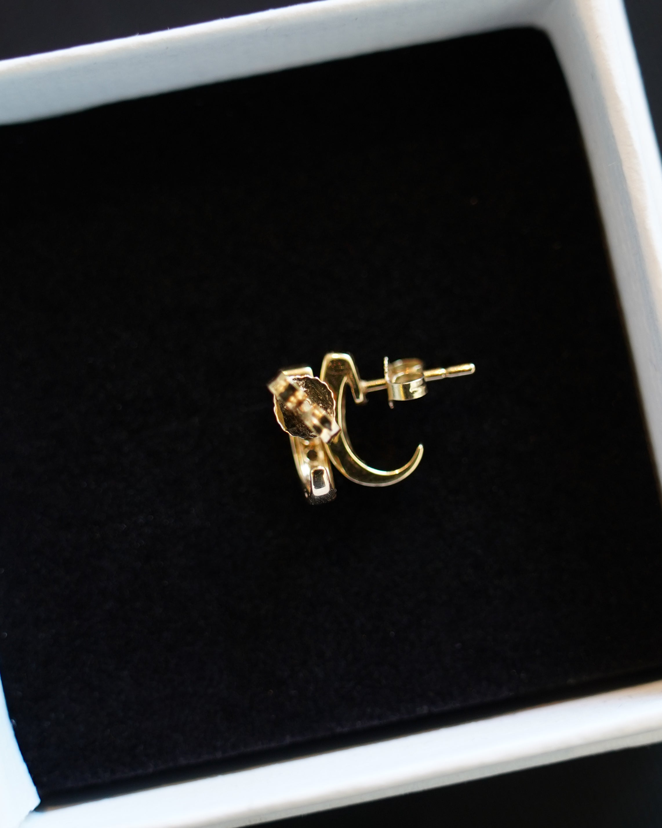 14K Gold Earrings w/ Natural Dia (GDE-25002)