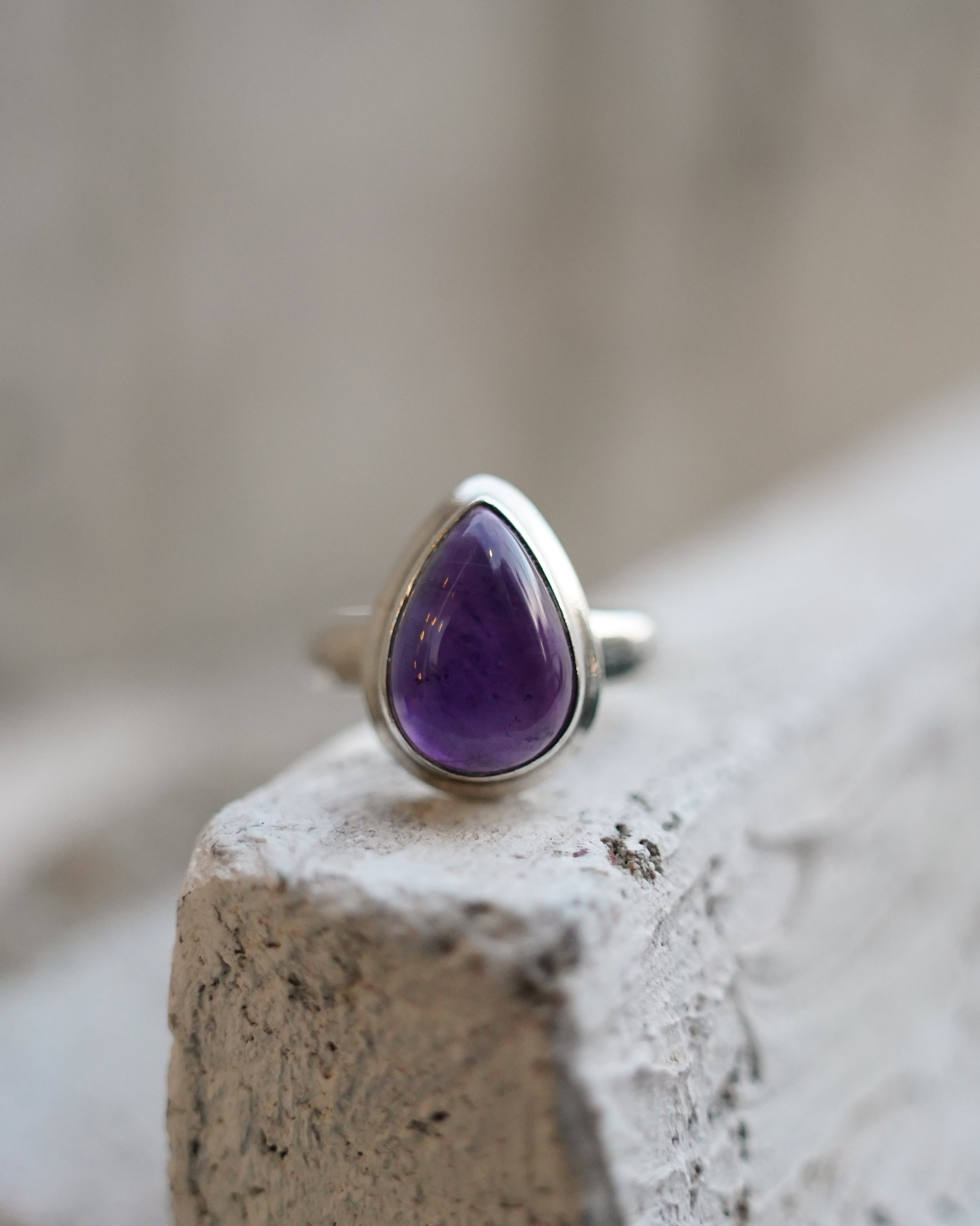 Amethyst Teardrop Silver Ring (SVR-26034)