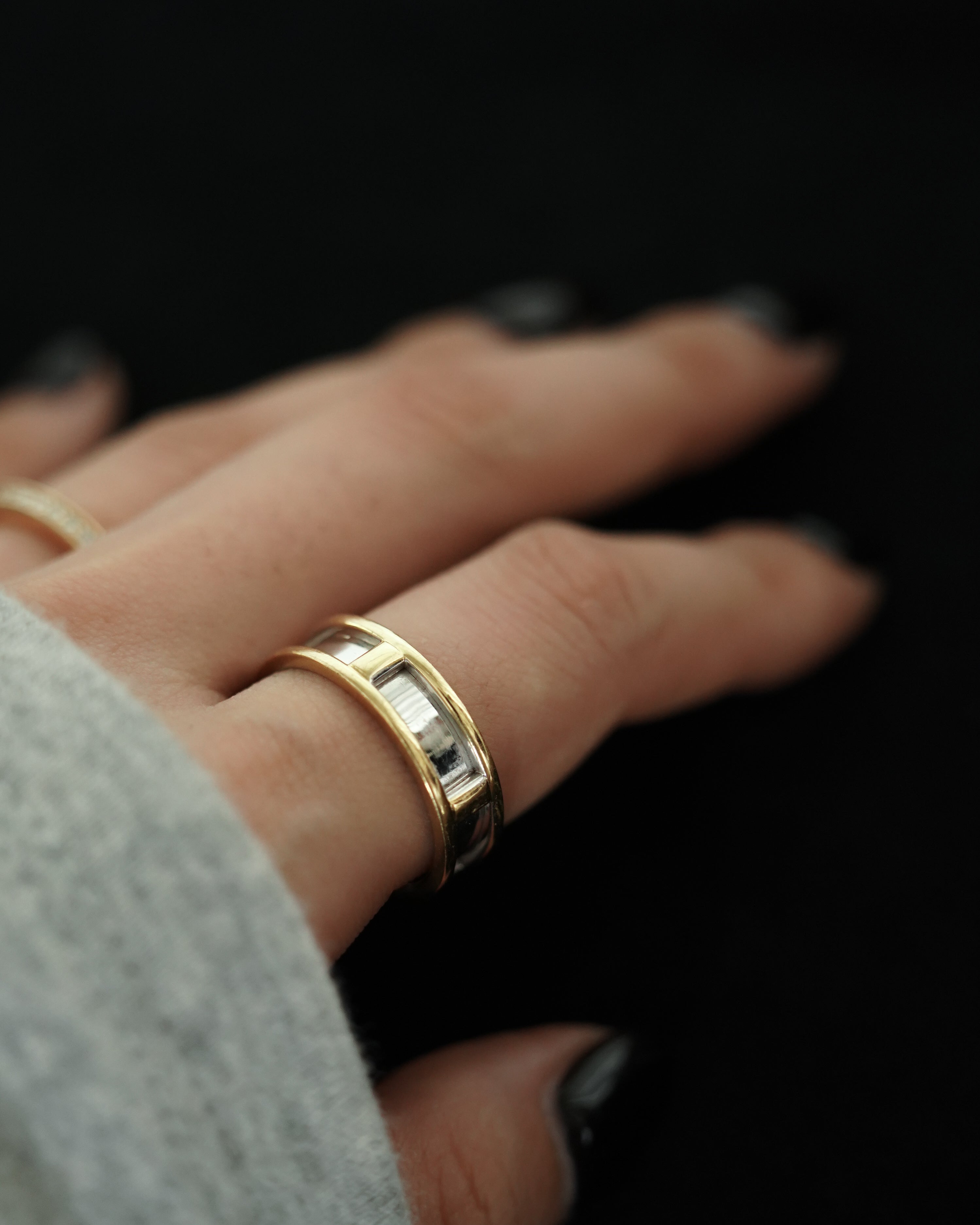 18K Polished Gold Band Ring (GDR-26009)