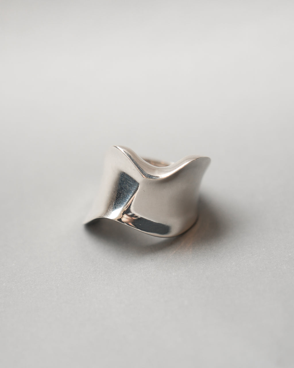 Wave Edge Silver Ring (SVR-26SS042)