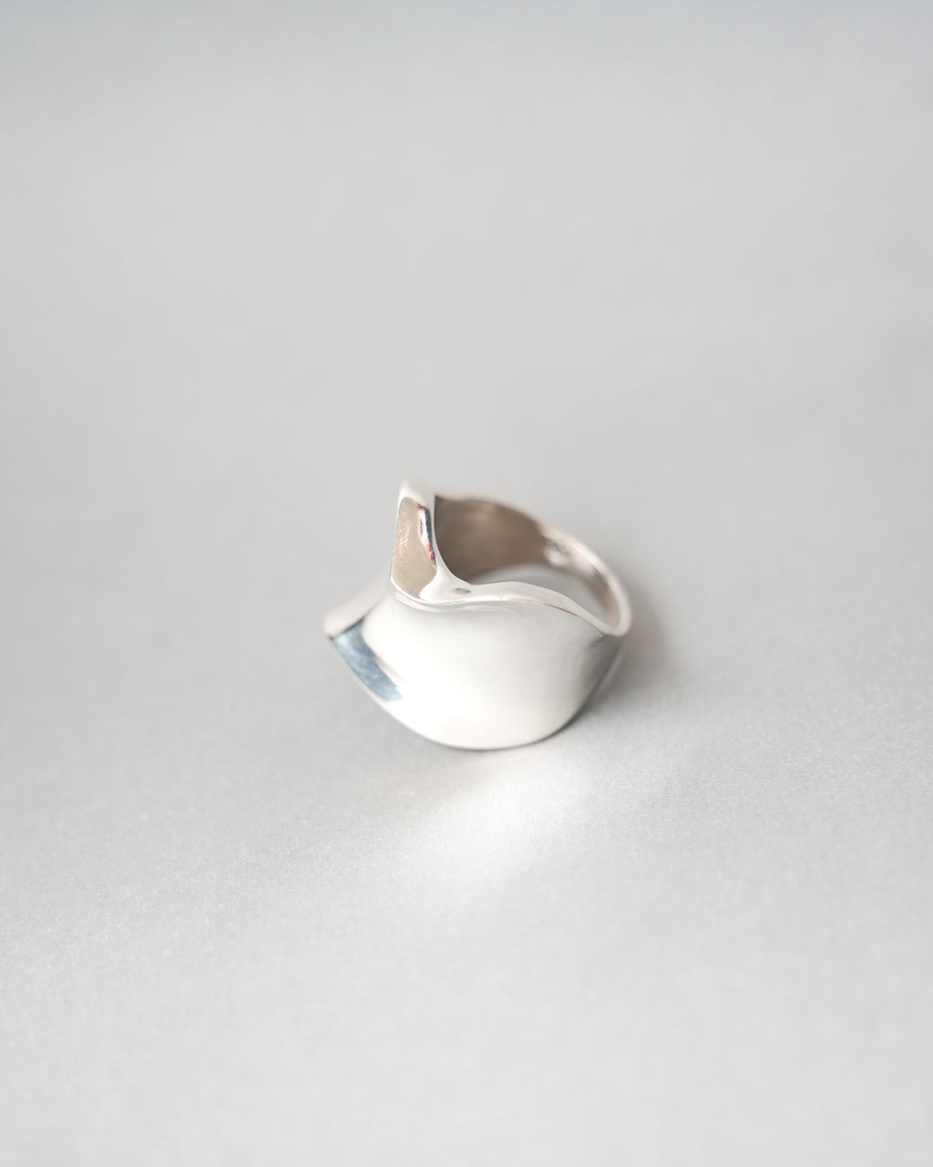 Wave Edge Silver Ring (SVR-26SS042)