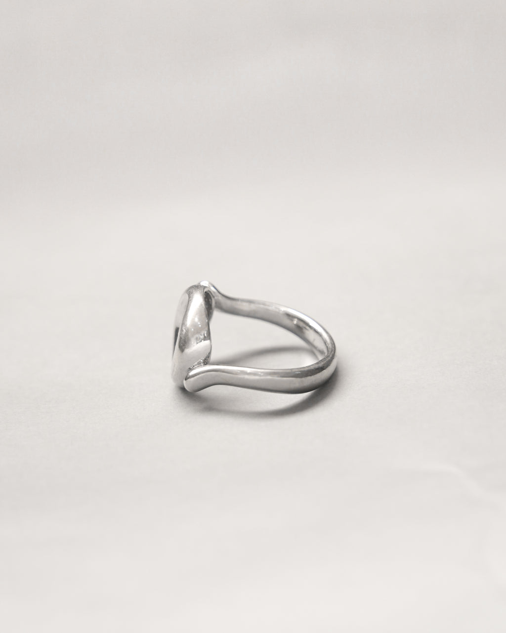Open Circle Silver Ring (SVR-26SS040)