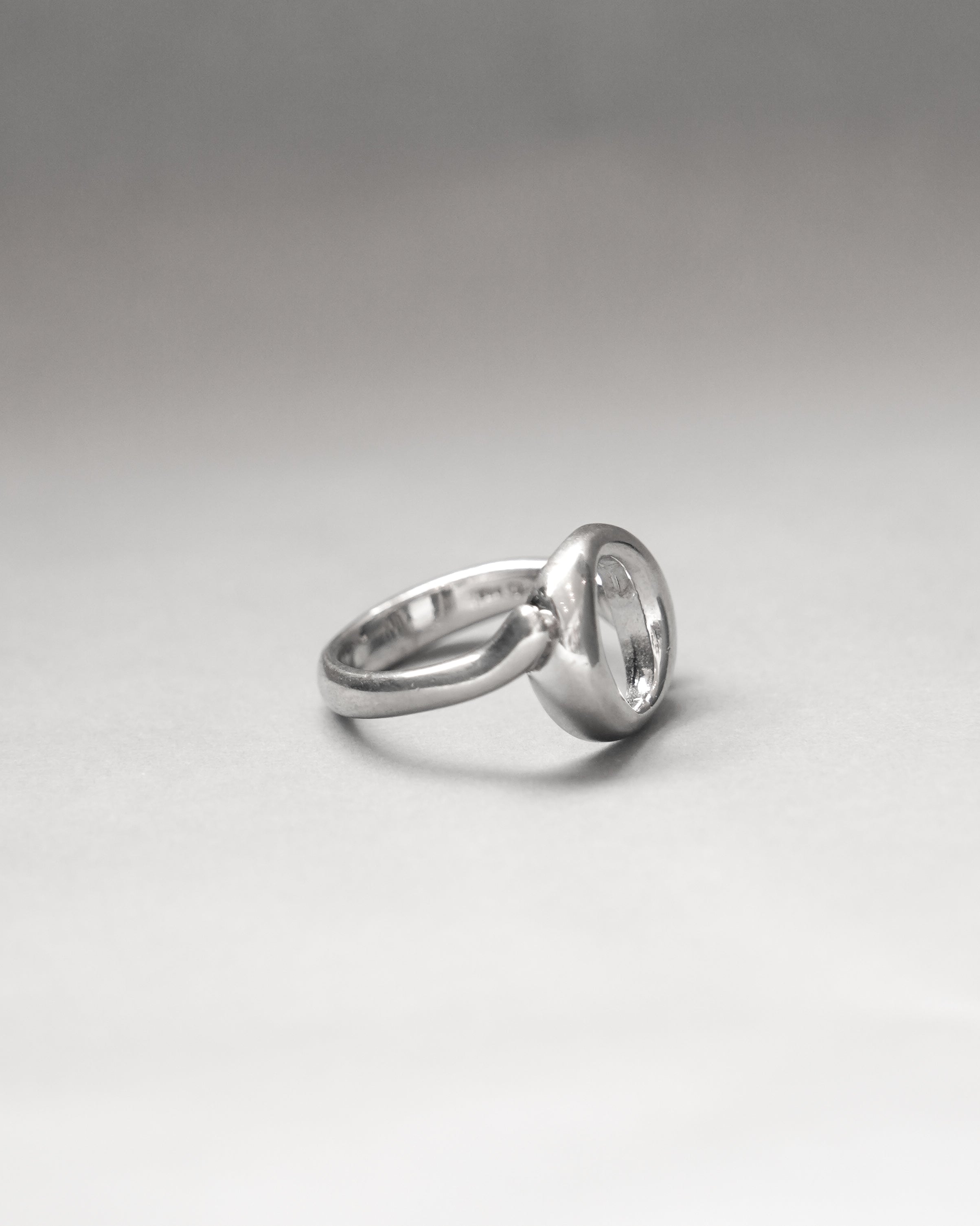 Open Circle Silver Ring (SVR-26SS040)