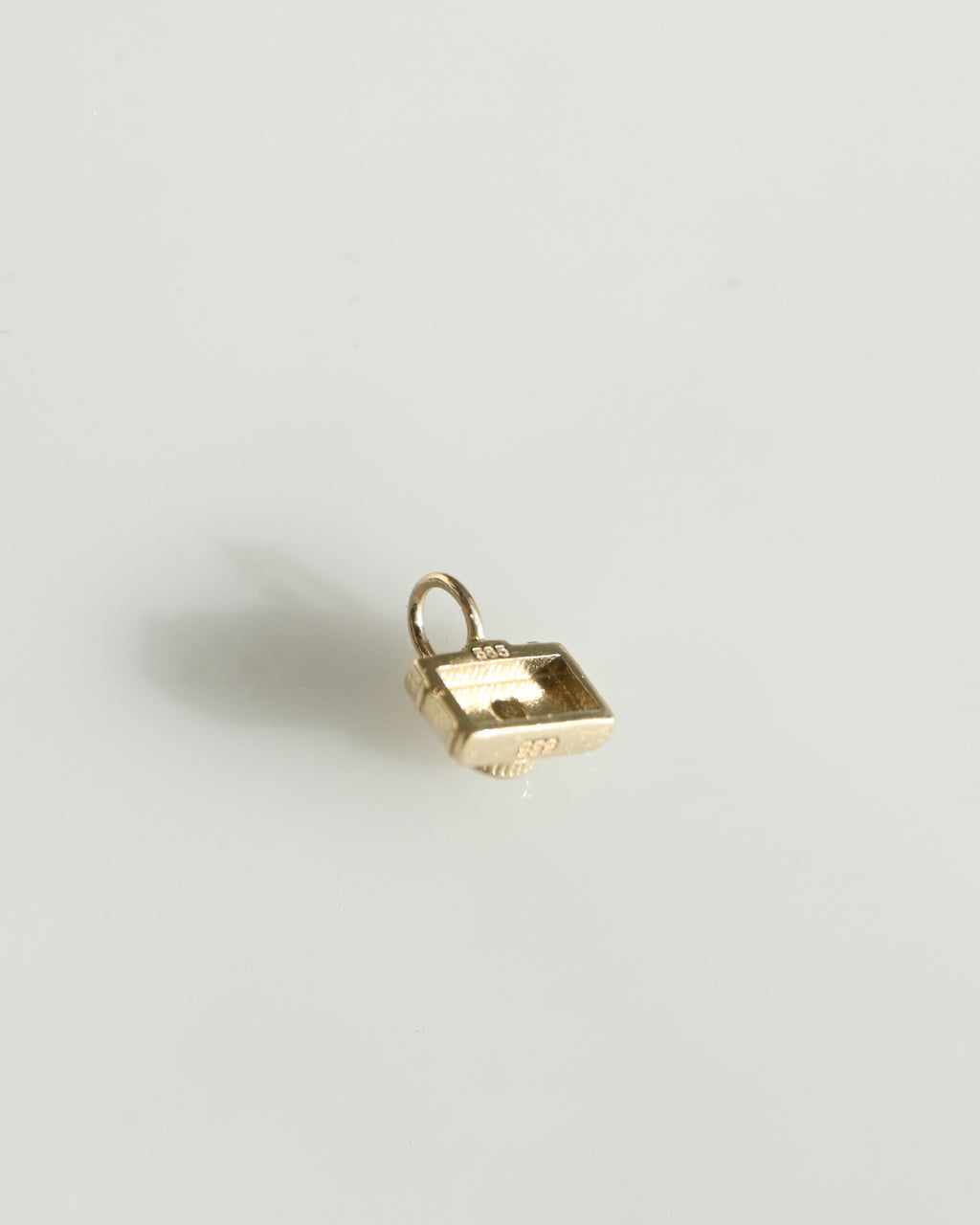 14K Charm - Camera w/CZ Diamond