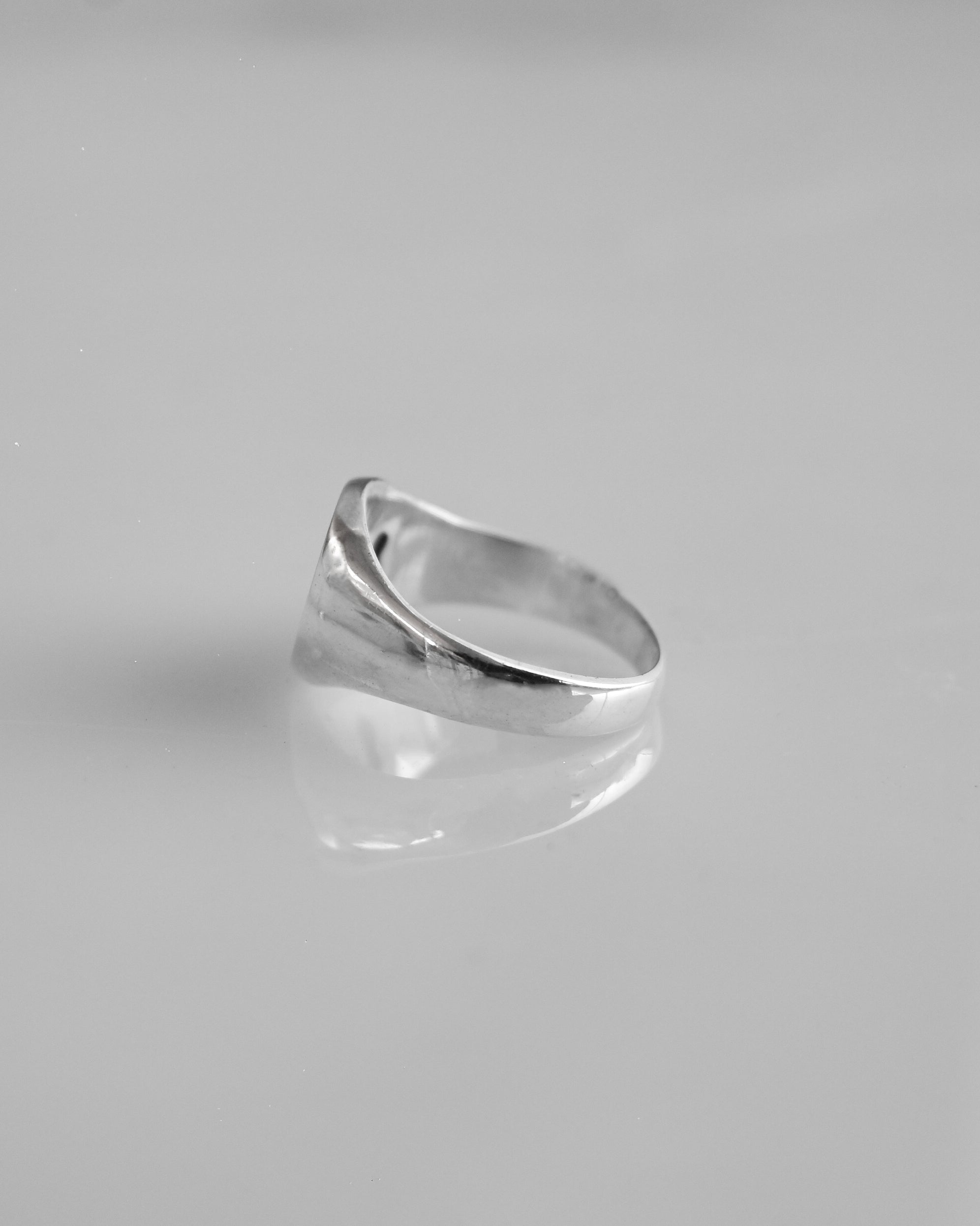 Signet Silver Ring - Round (11.5号)