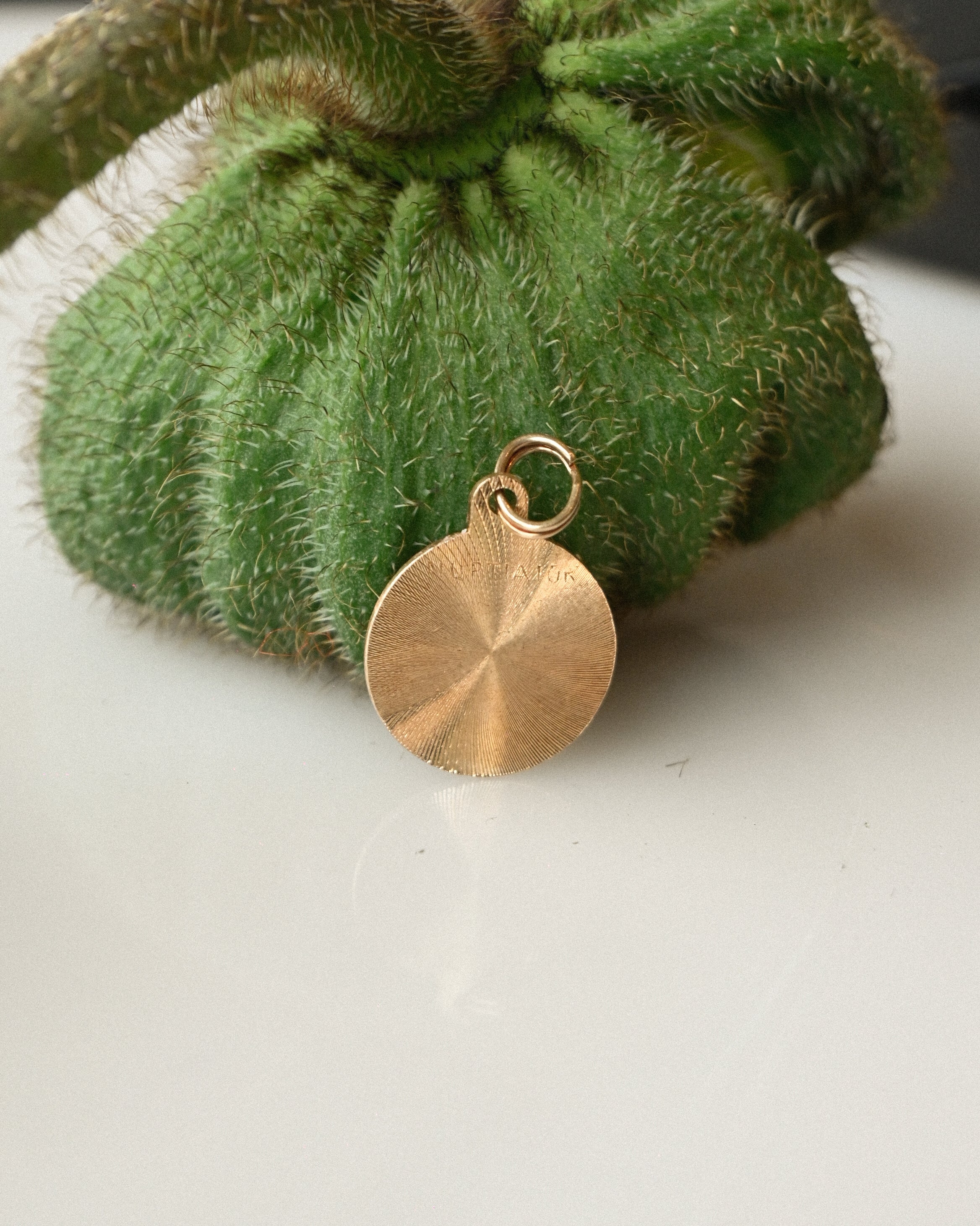 10K Astrology Charm - Leo