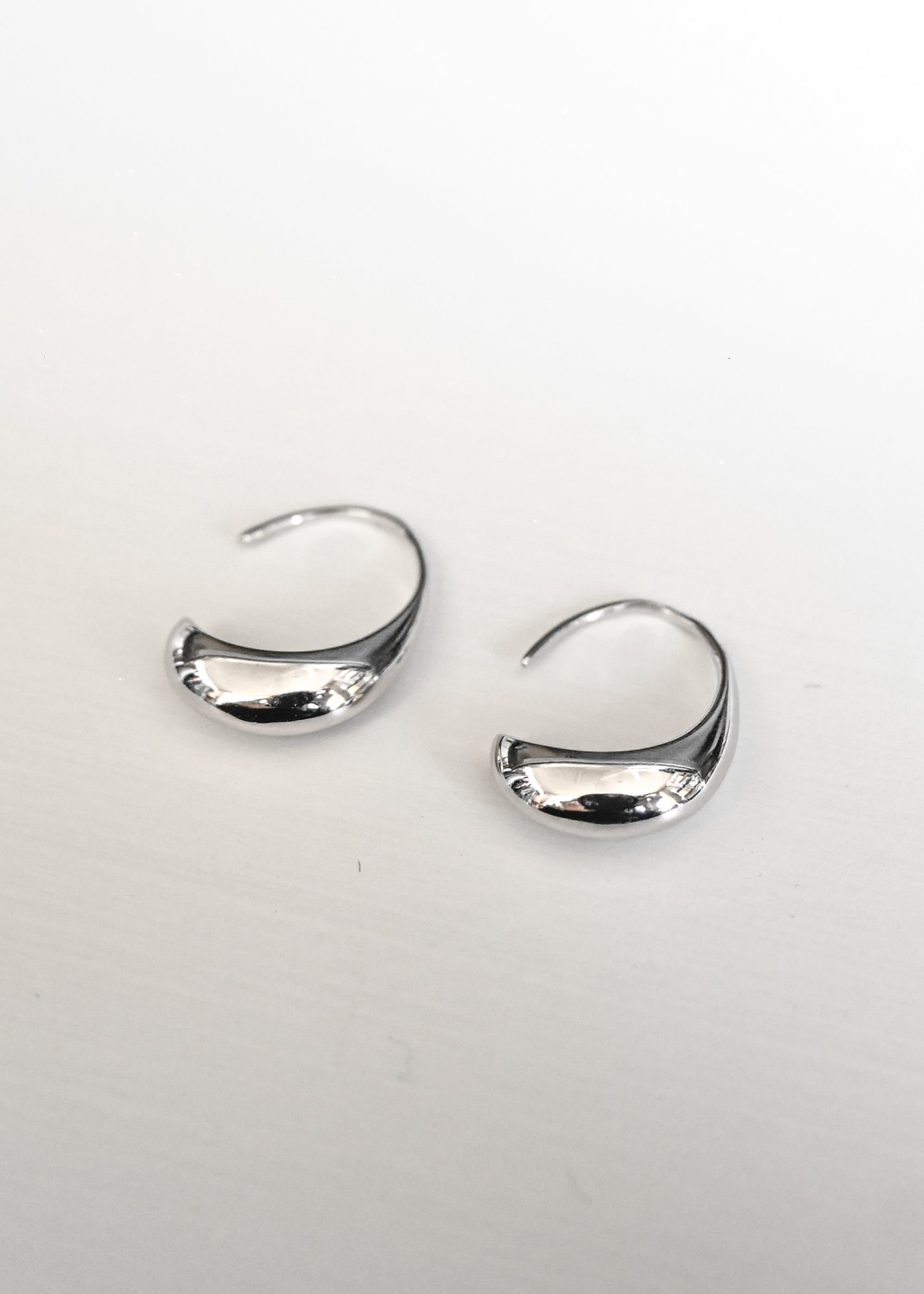 C-Shape Hoops - Medium
