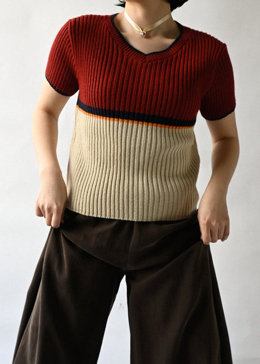 Ribbed V-Neck Knitted Top