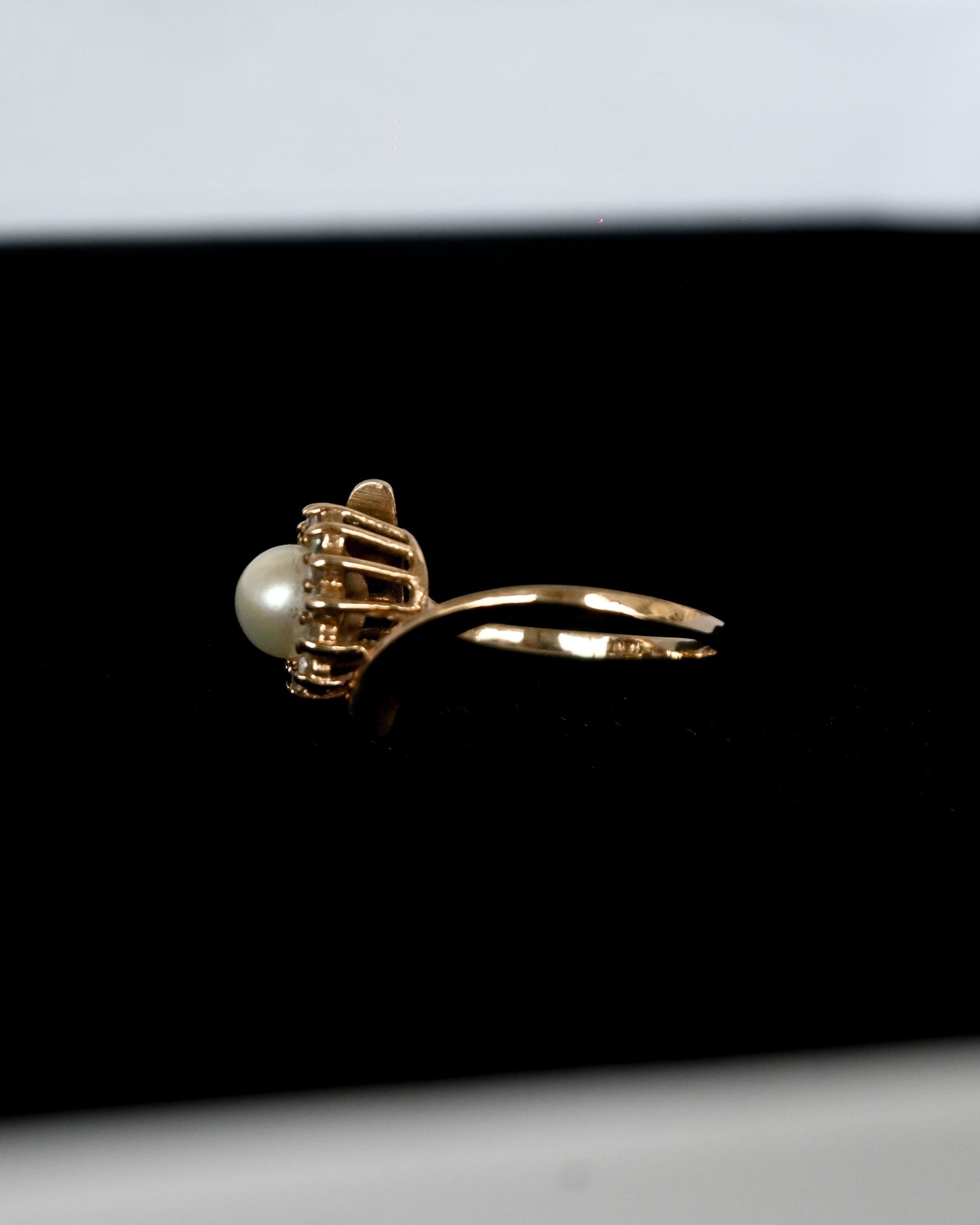 10K Yellow Gold  Pearl and Tourmaline Ring - 11.5号