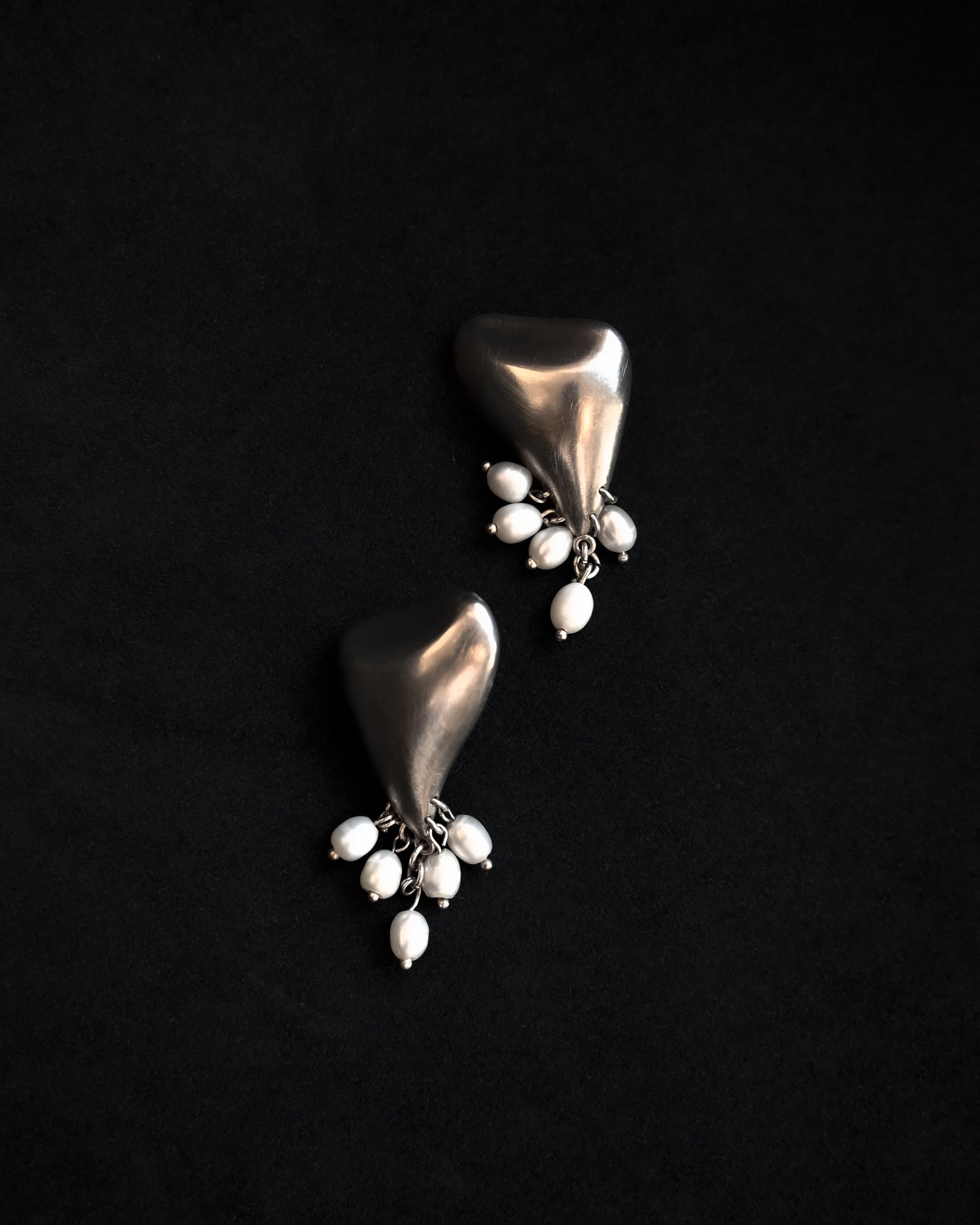 Silver x Pearls Earrings