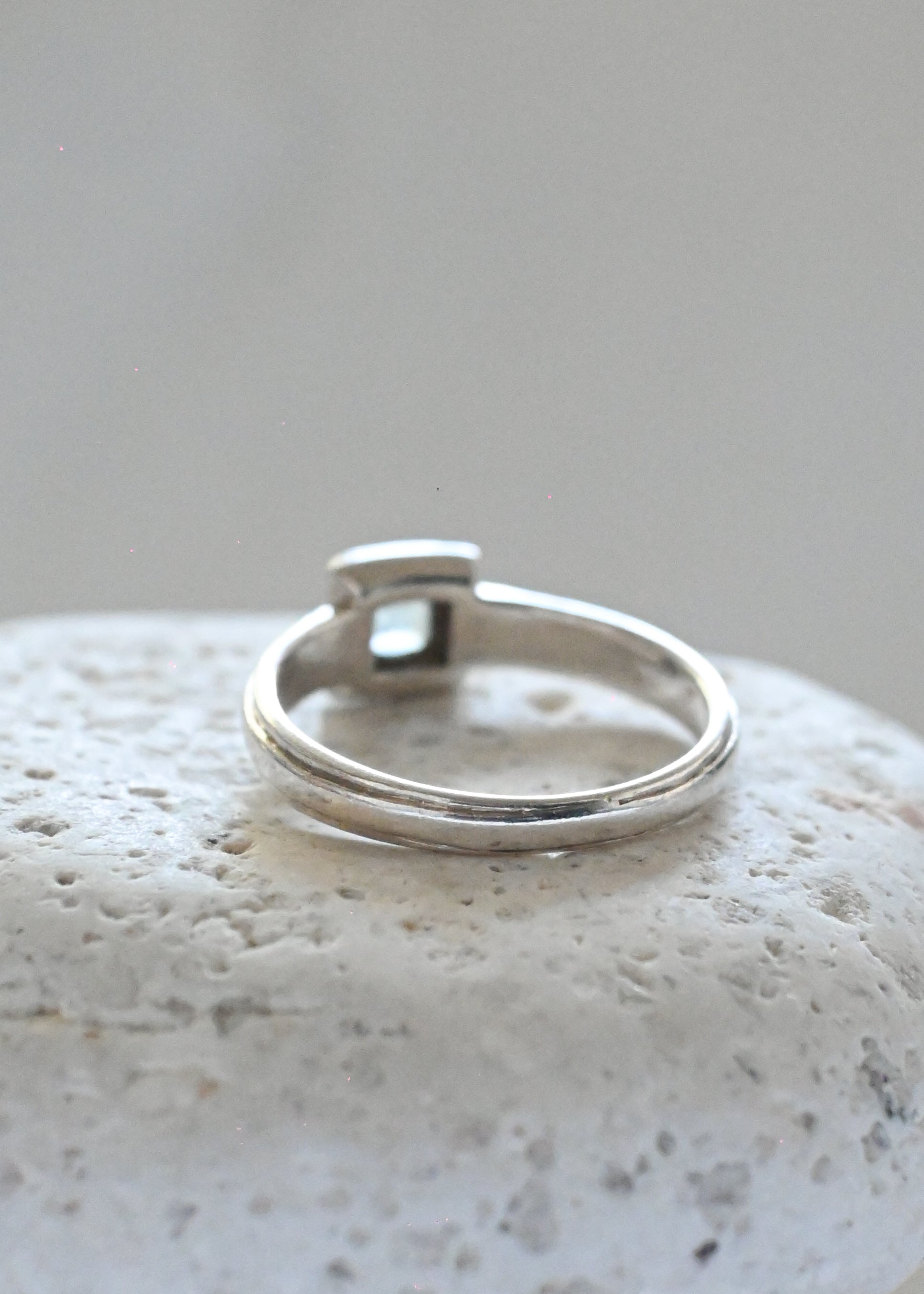 Topaz Square Solitaire Ring - 14号