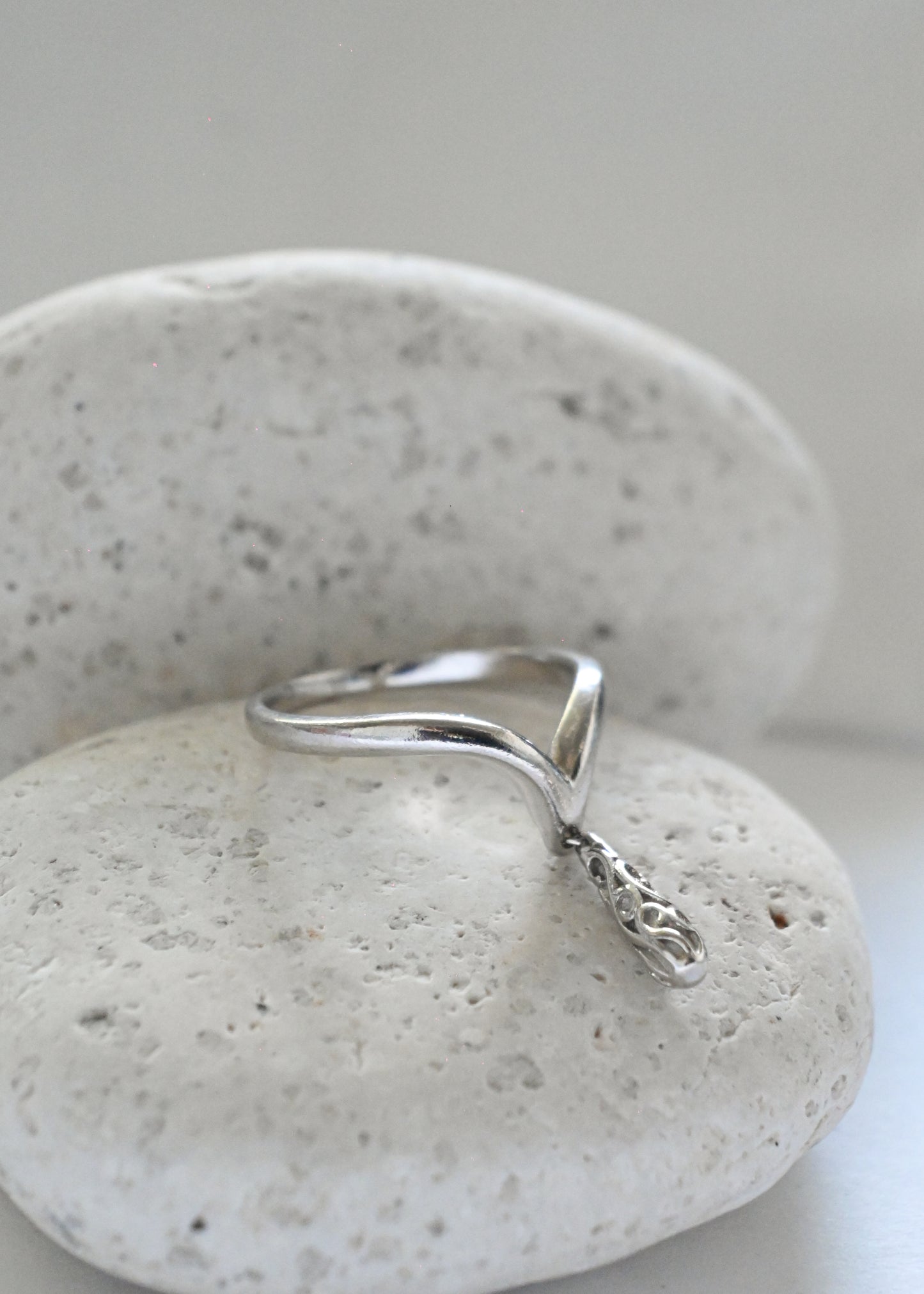 Wishbone Dangle Band Ring - 21号