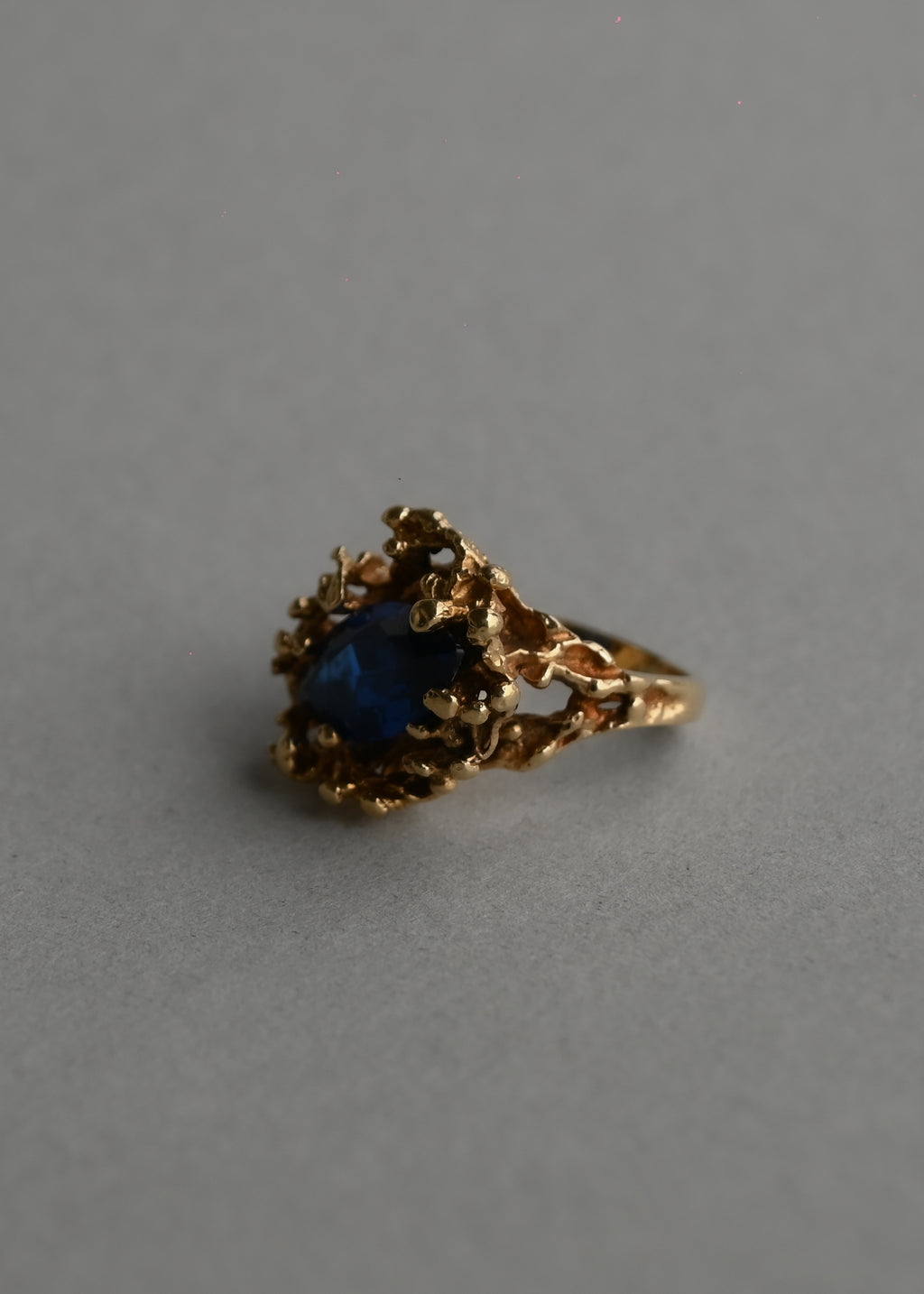 1960s Brutalist 14K Gold x  Blue Spinel Ring - 7号