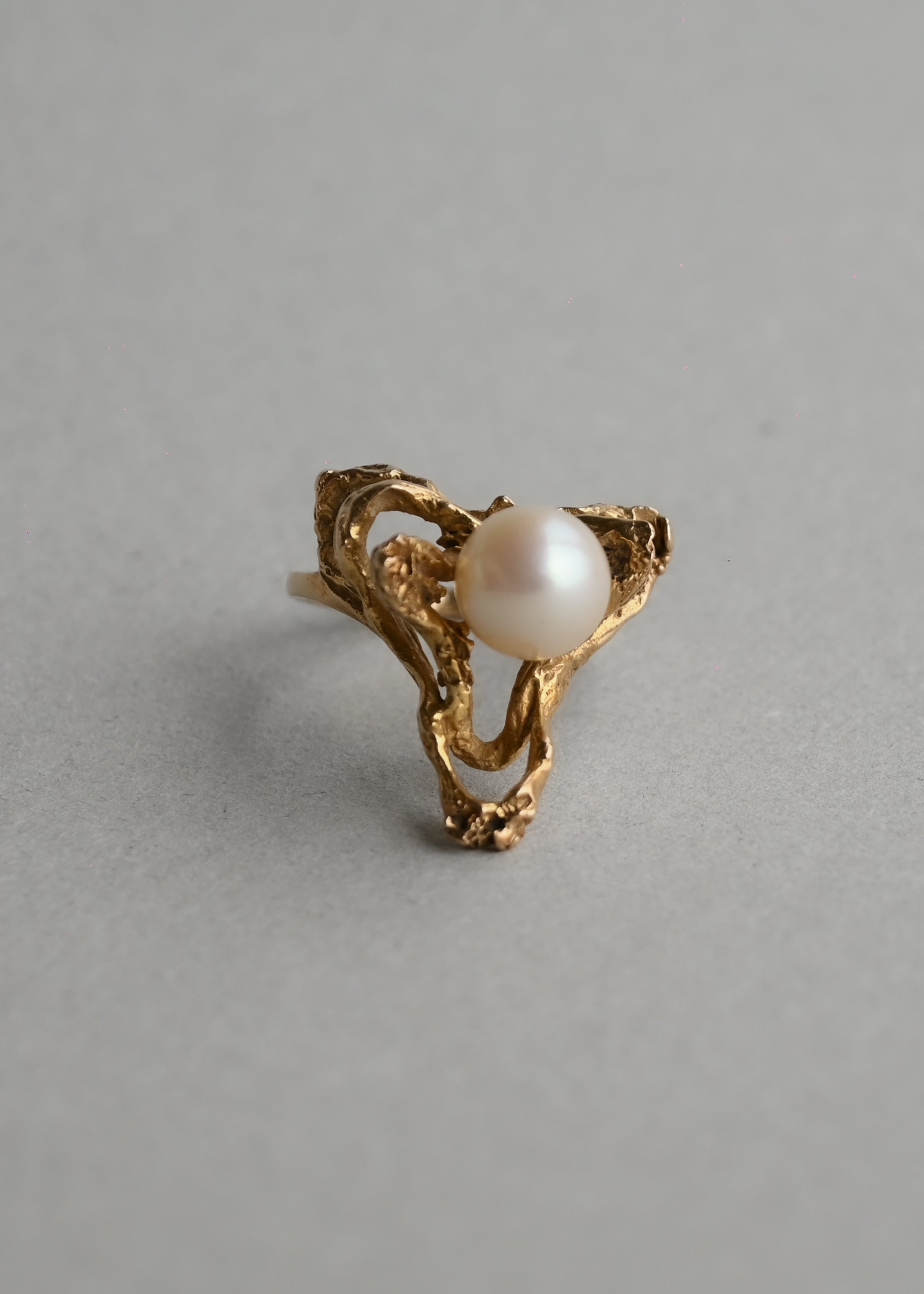 10K Gold Brutalist Ring  with Large Cultured Pearl - 9号
