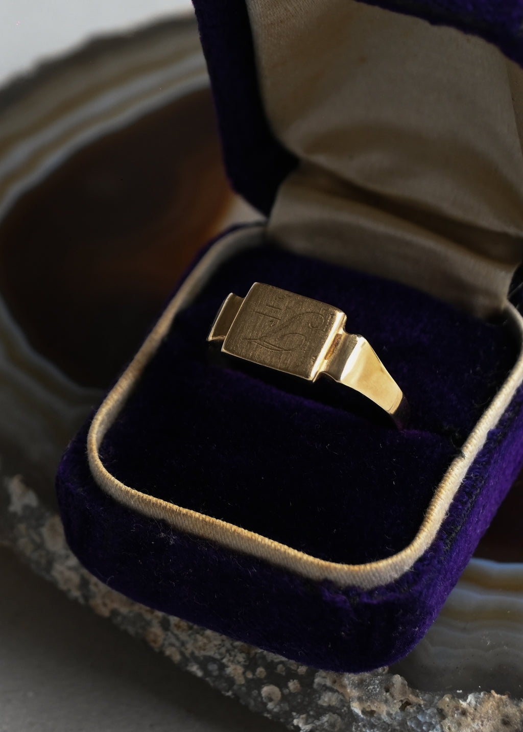 10K Gold Signet Ring - 16号