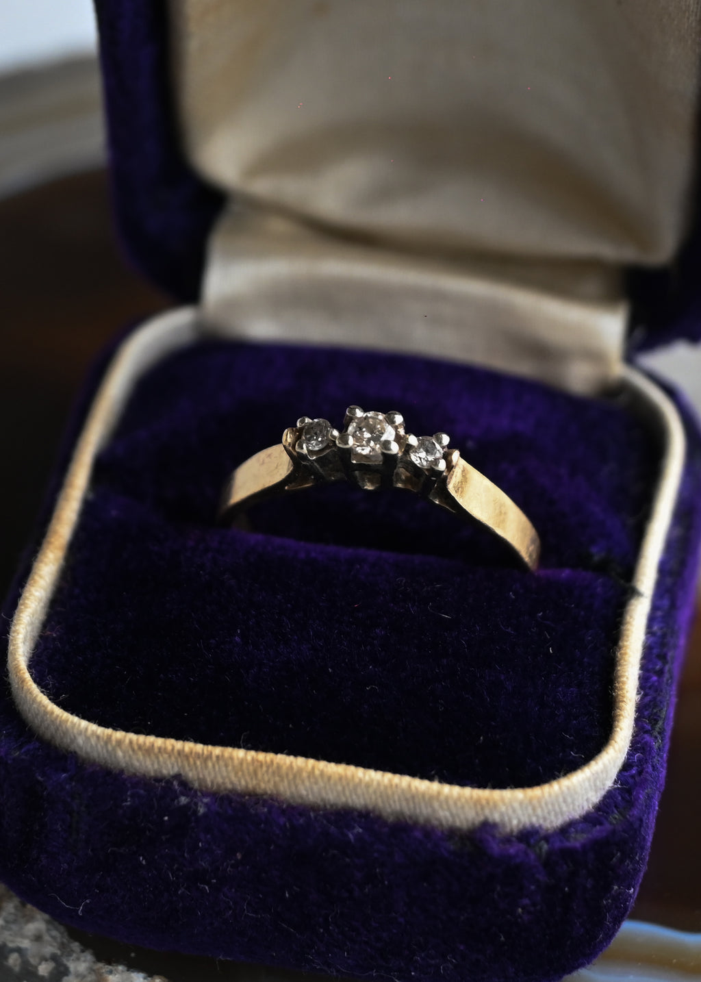 10K Gold High Mount  Diamond Ring - 8号