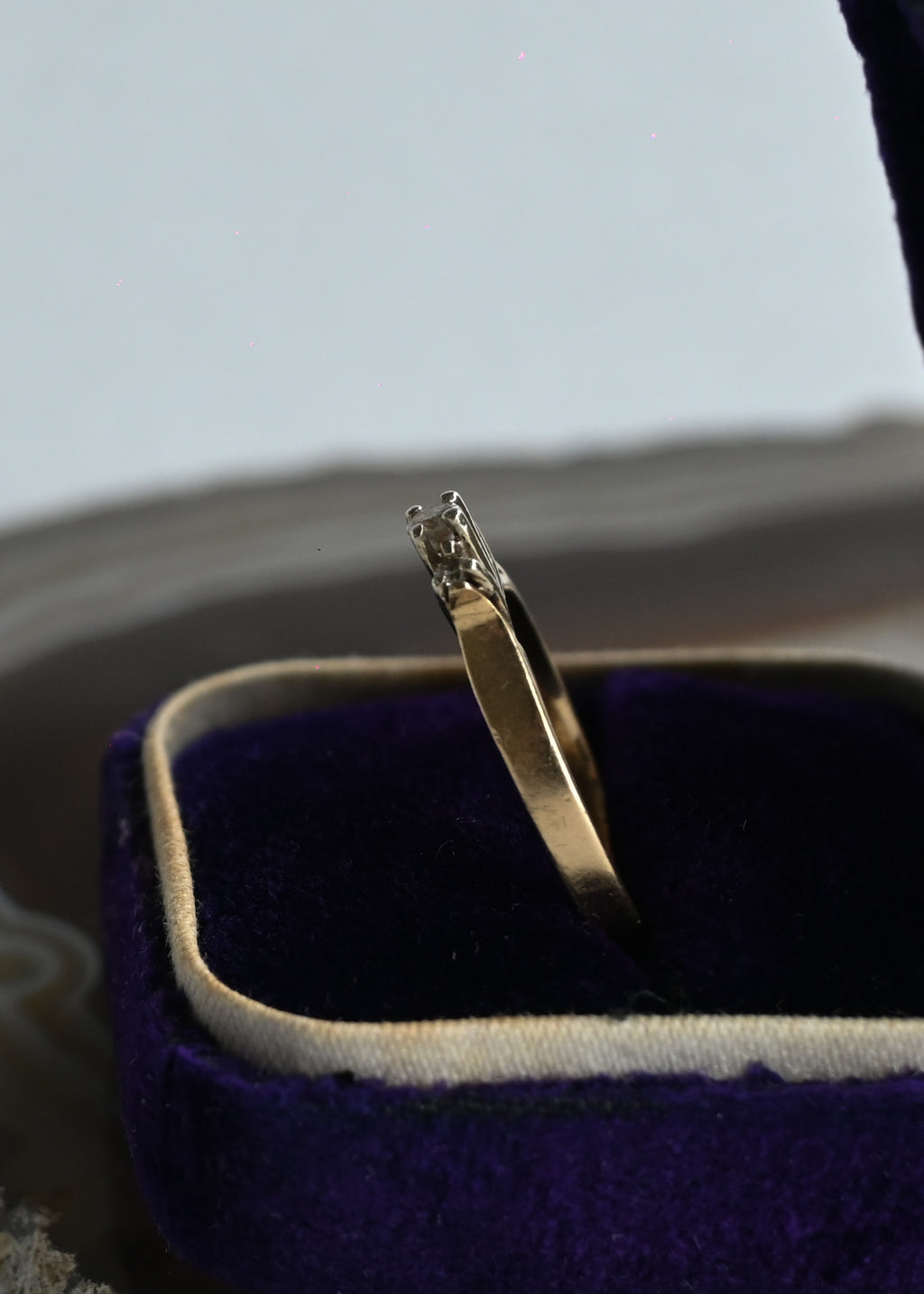 10K Gold High Mount  Diamond Ring - 8号