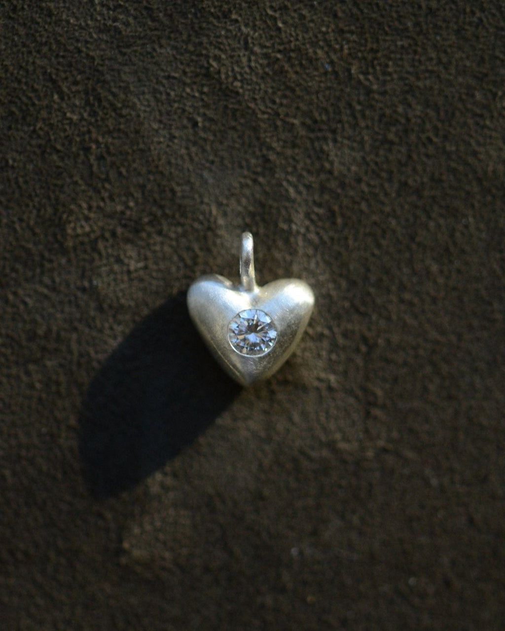 "Dunton Ellerkamp" American Folk Heart Pendant with Diamond(lab)