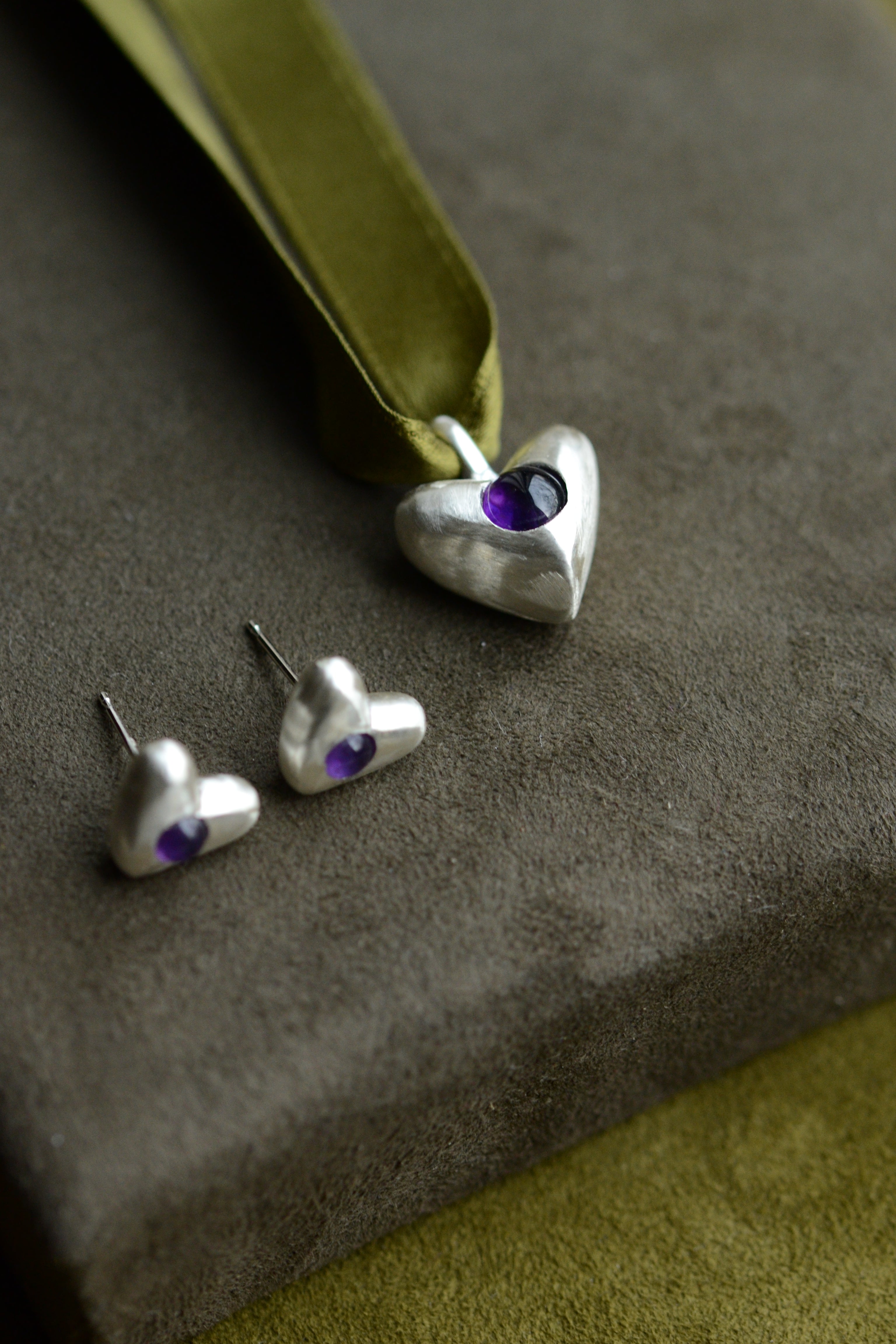 Diminutive Earrings w/ Amethyst
