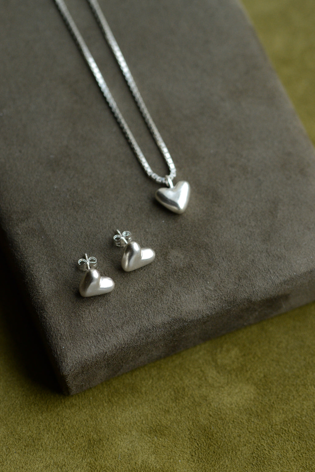 "Dunton Ellerkamp" Diminutive Earrings - Plain