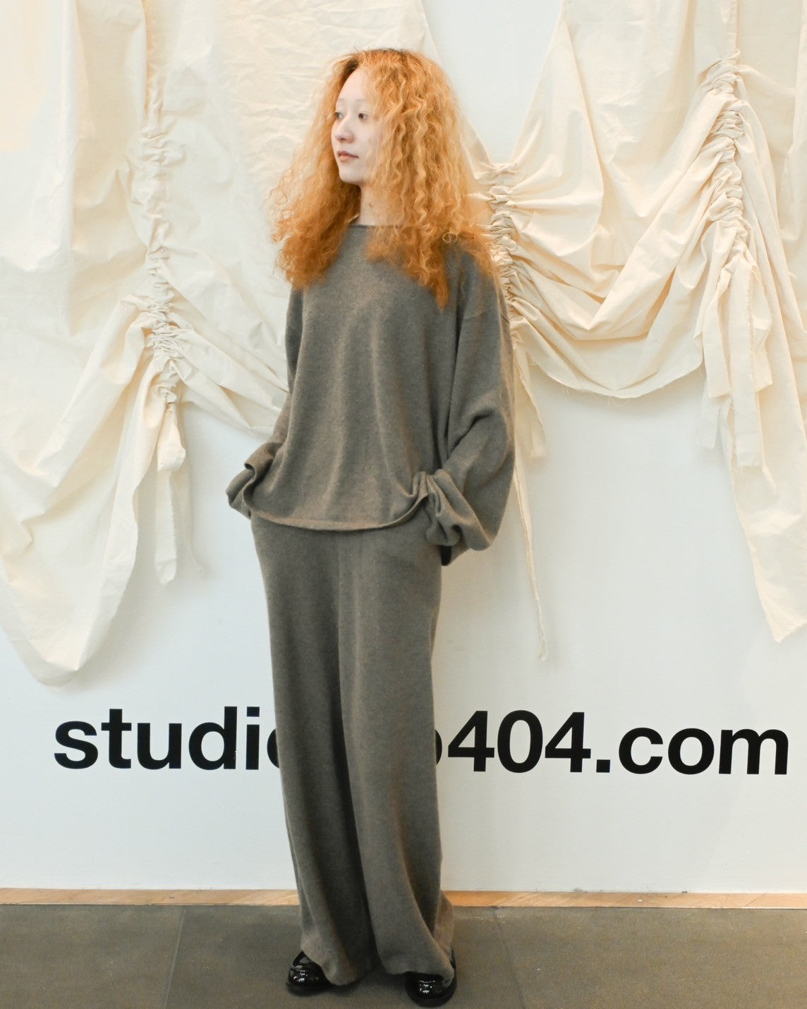 404 100% Cashmere Loose Sweater - Light Brown
