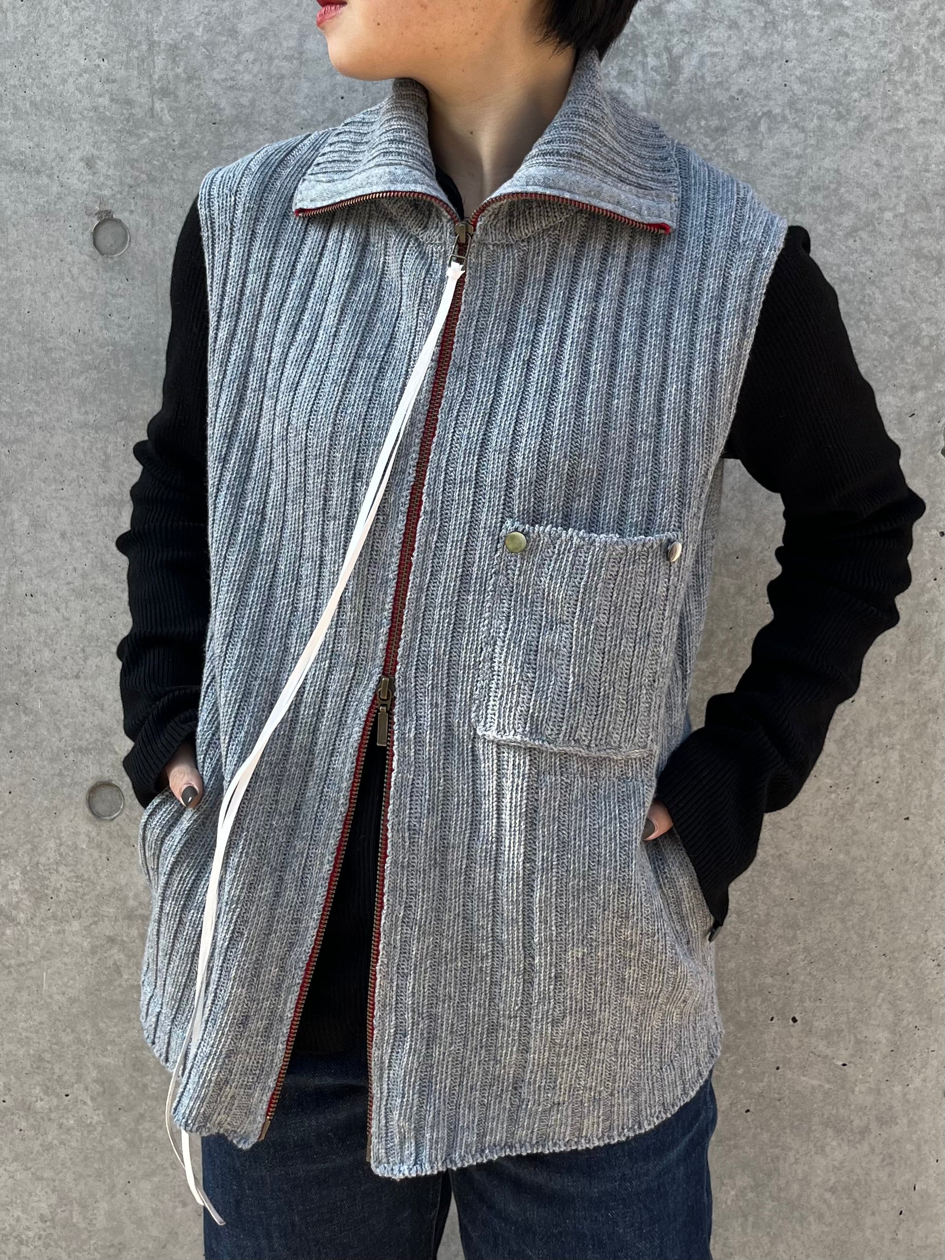 KAKAN x 404】 Limited Edition Knit Drivers Vest 【Sophia KAKAN x 404】 Limited Edition Knit Drivers Vest 【Sophia