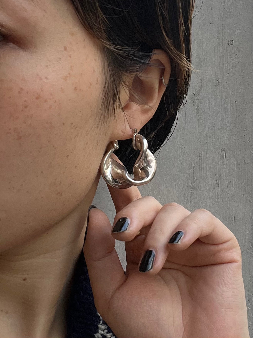 Twisted Ribbon Hoops